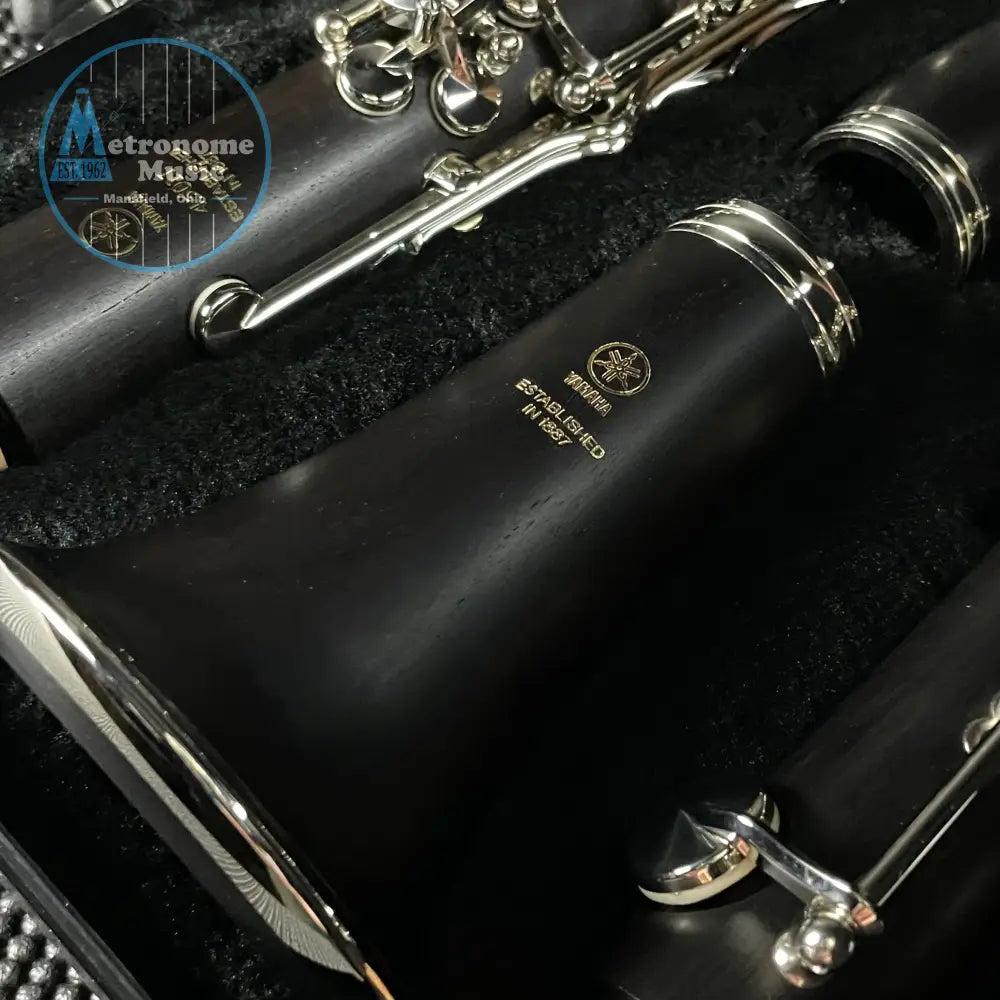 Yamaha YCL-450N Intermediate Clarinet & Case, Nickel Keys - Metronome Music Inc.