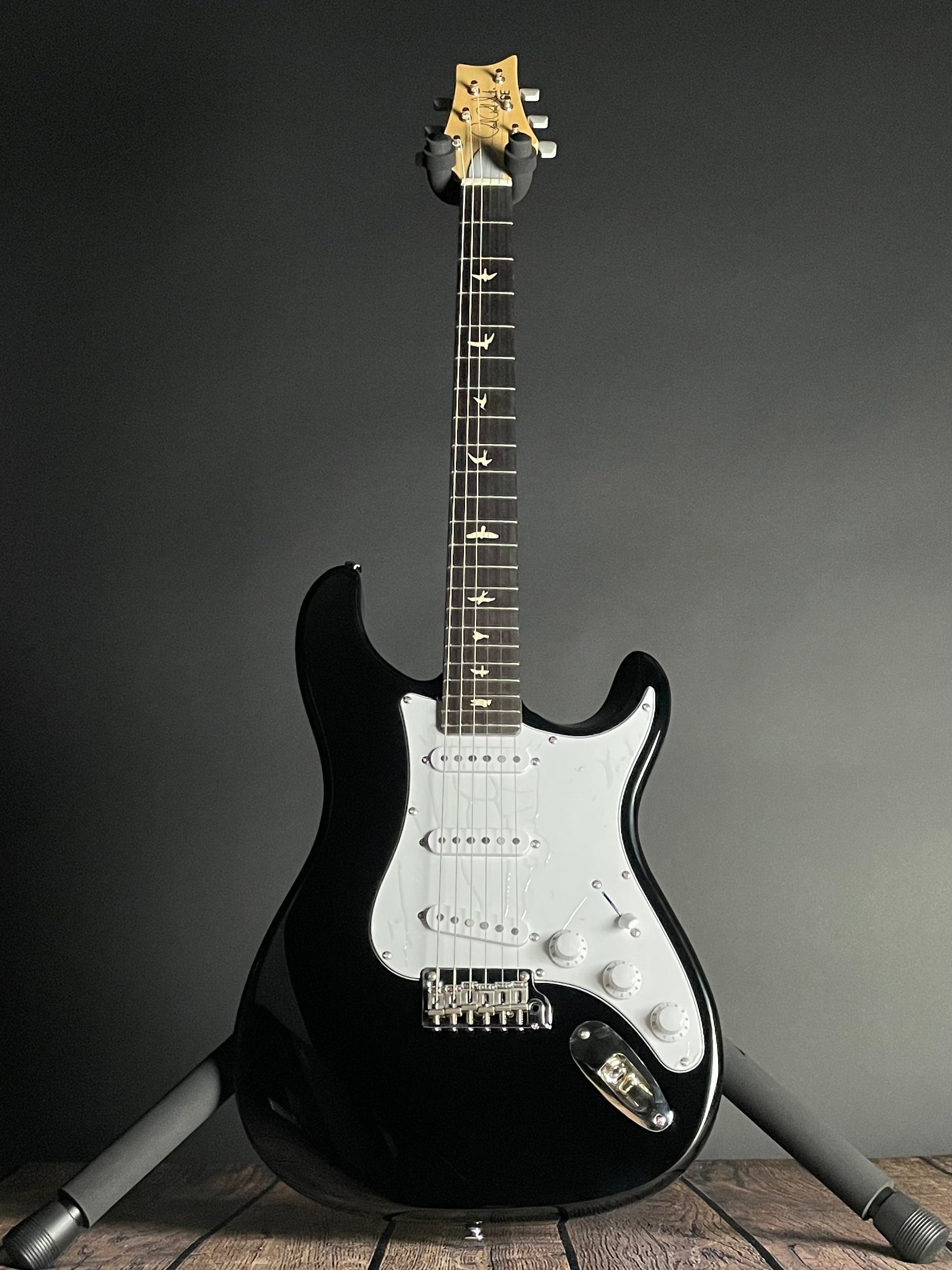 Paul Reed Smith, PRS Silver Sky- Piano Black (CTIF028873) - Metronome Music Inc.