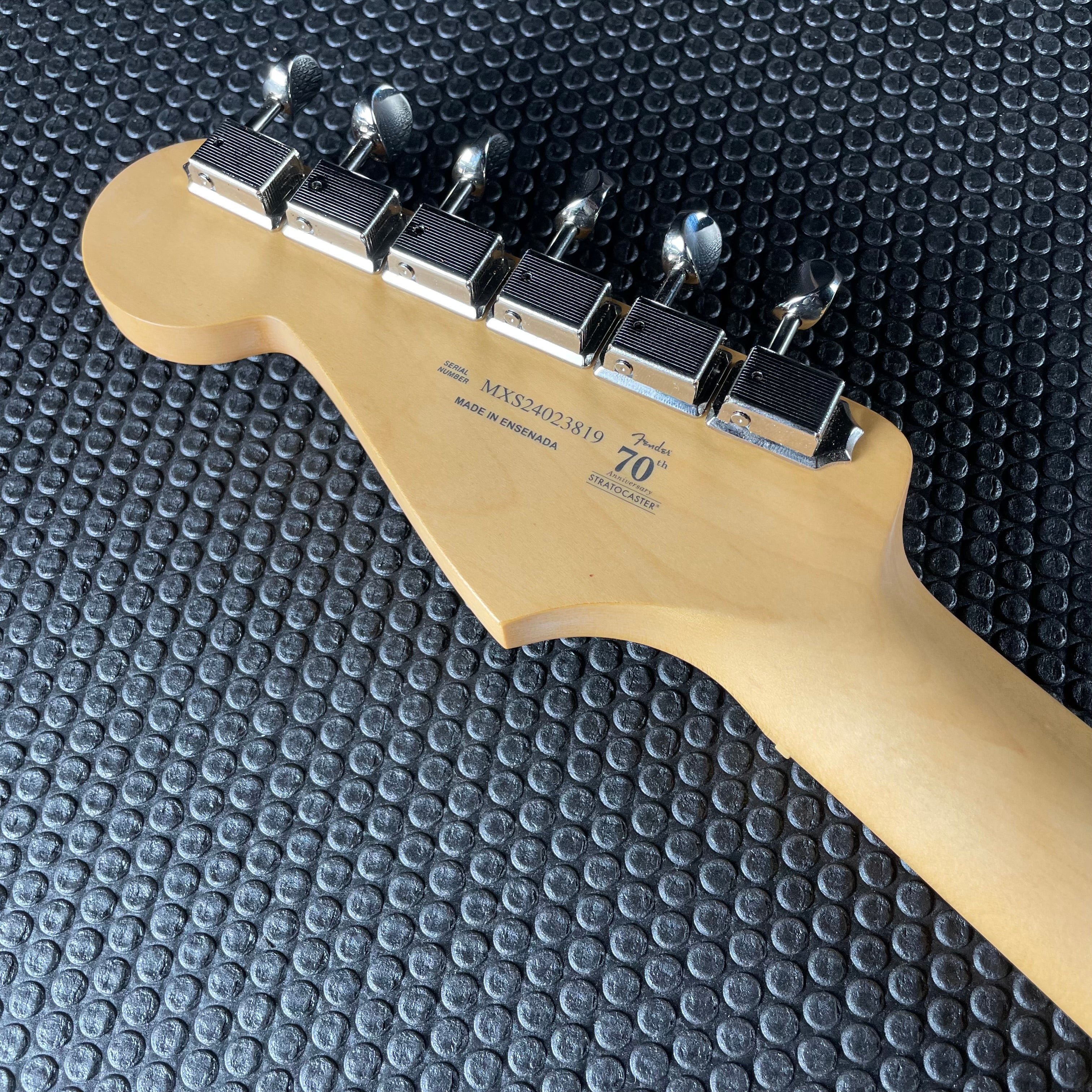 Fender Player II Stratocaster, Maple- Hialeah Yellow (7lbs 12oz) - Metronome Music Inc.