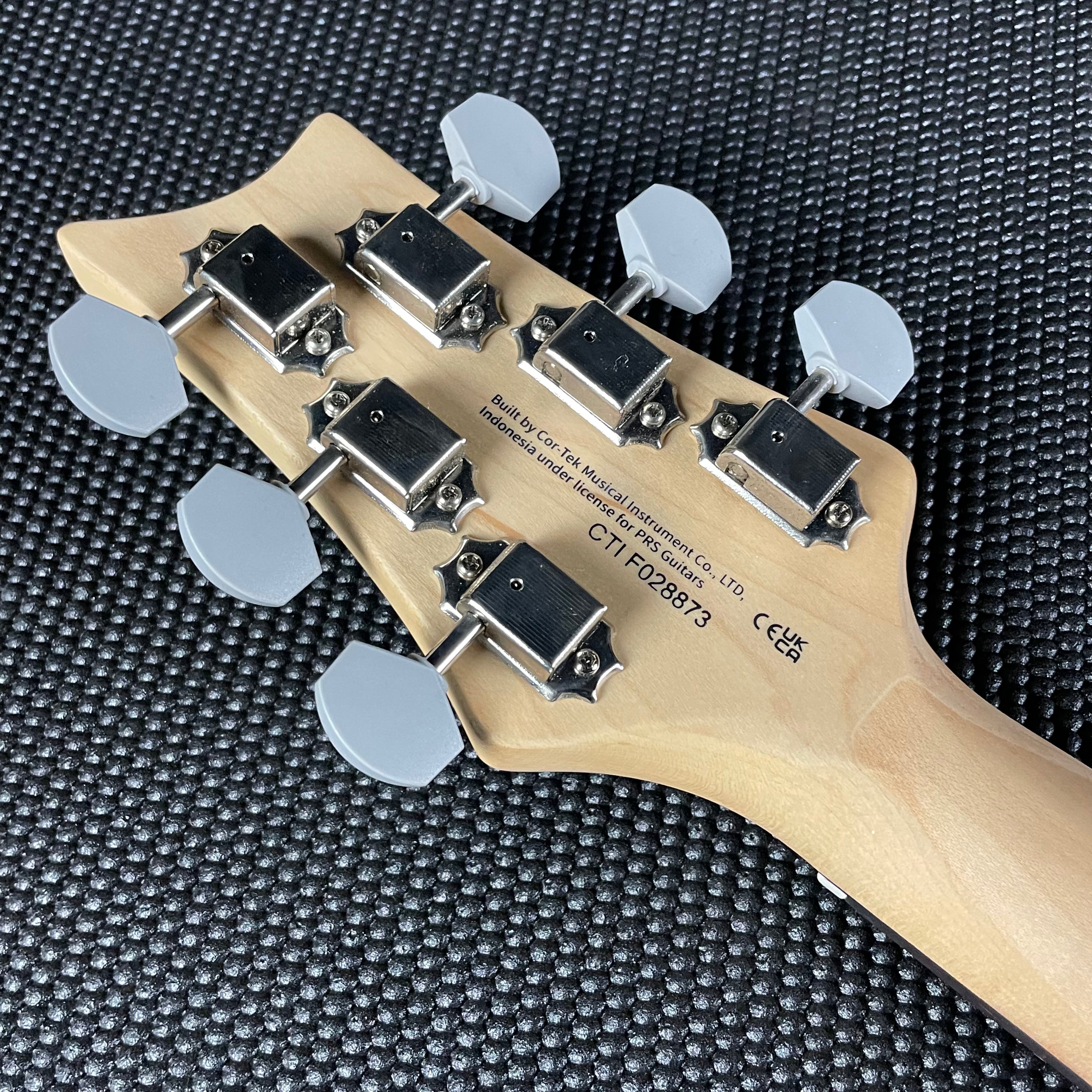 Paul Reed Smith, PRS Silver Sky- Piano Black (CTIF028873) - Metronome Music Inc.