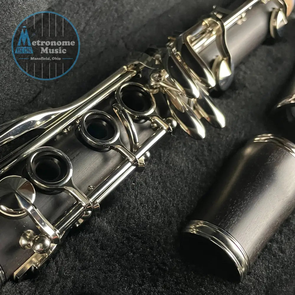 Yamaha YCL-450N Intermediate Clarinet & Case, Nickel Keys - Metronome Music Inc.