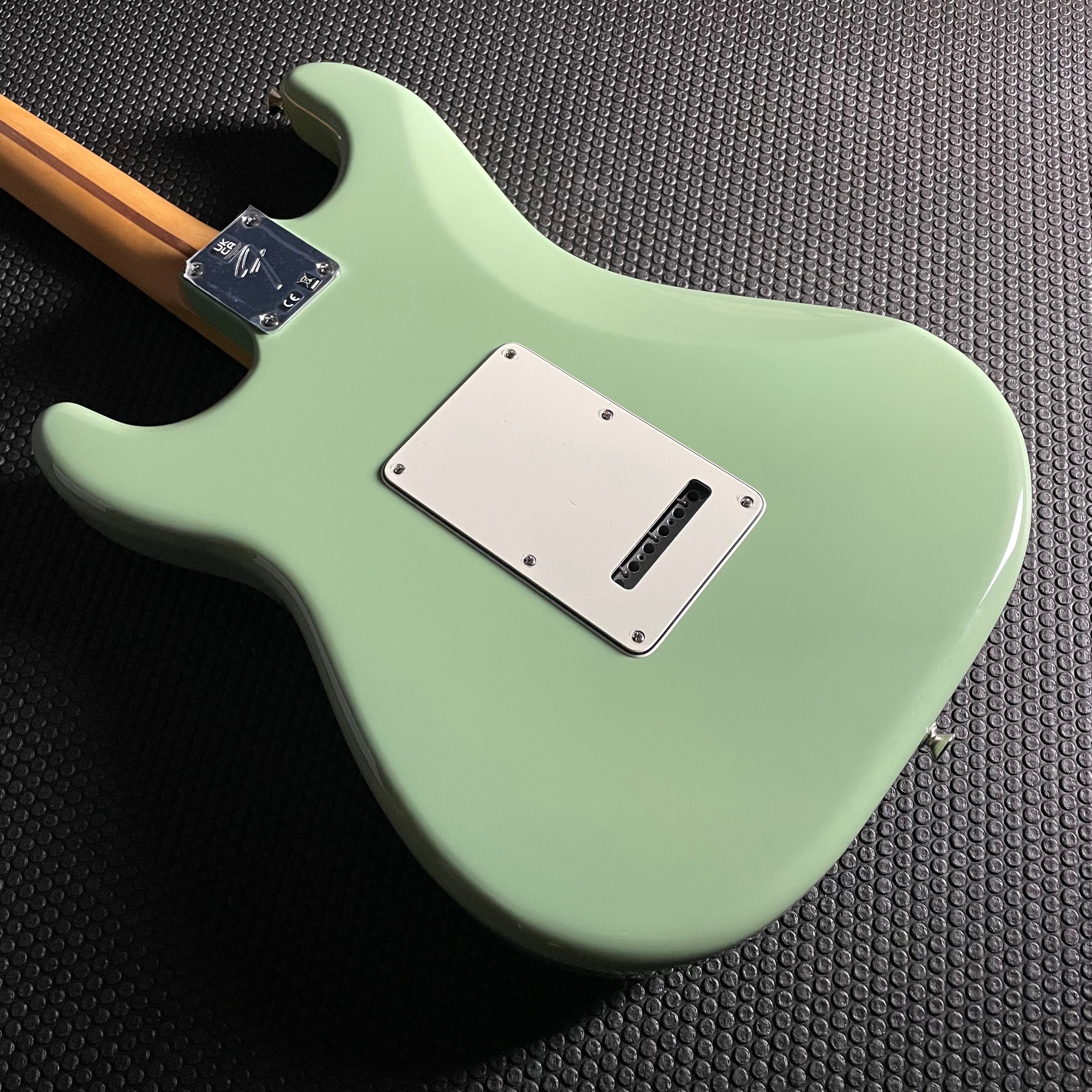 Fender Player II Stratocaster HSS, Rosewood- Birch Green (7lbs 14oz) - Metronome Music Inc.