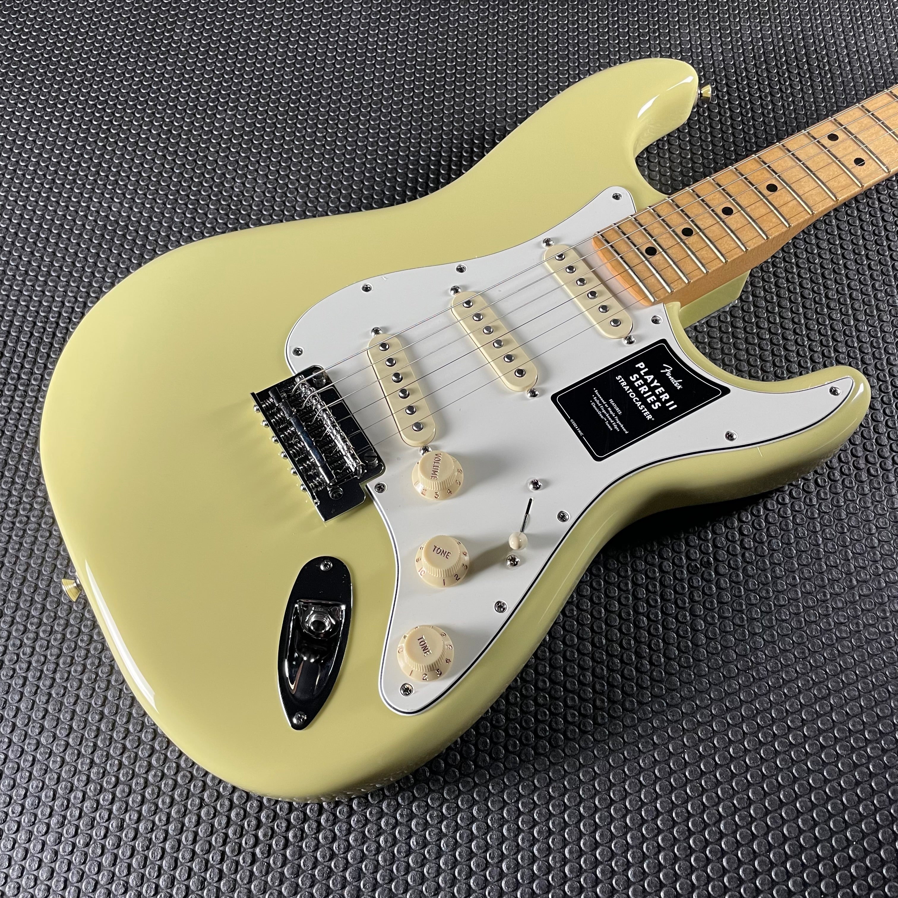 Fender Player II Stratocaster, Maple- Hialeah Yellow (7lbs 12oz) - Metronome Music Inc.
