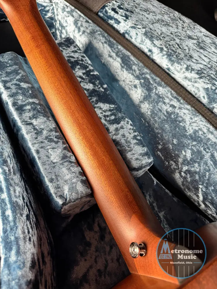 Martin 000 Jr E Jeff Tweedy w/Soft Case Dark Mahogany - Metronome Music Inc.