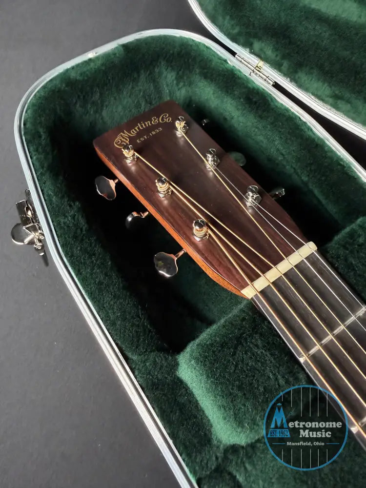 Martin D-28 Standard w/ Hard Case Gloss Natural (2026) - Acoustic Guitar