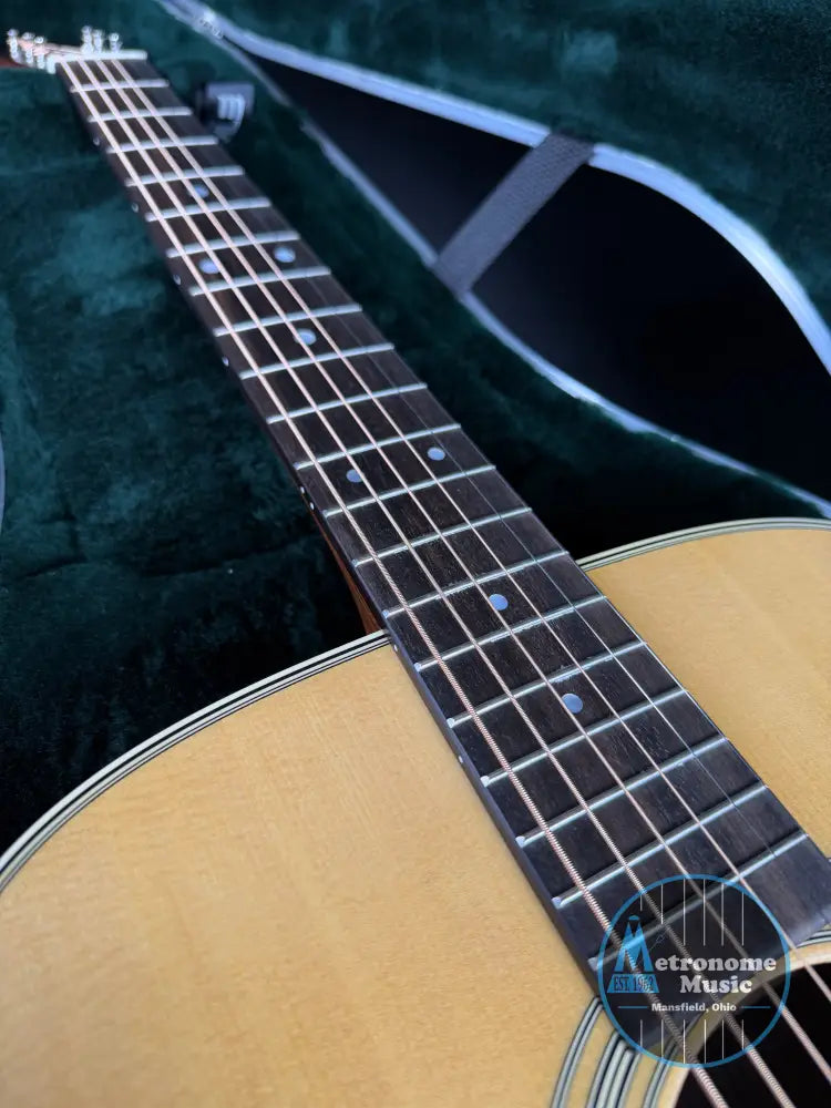 Martin D-28 Standard w/ Hard Case Satin Natural (2026) - Acoustic Guitar