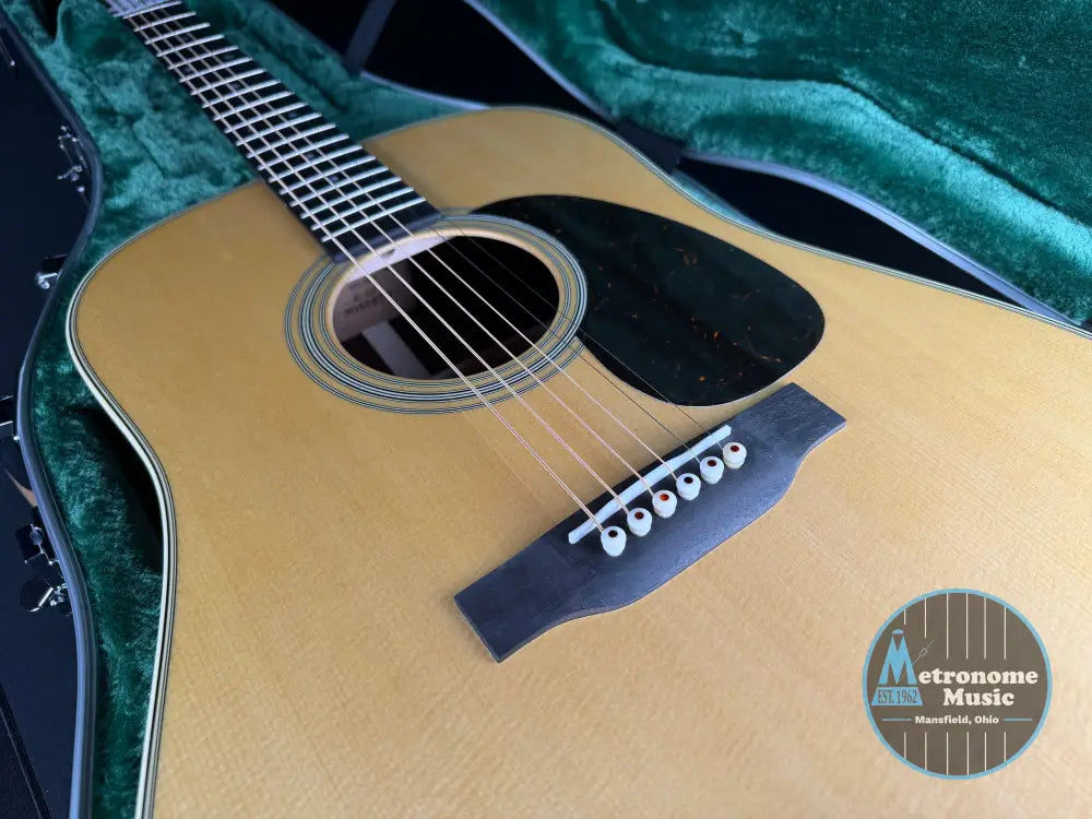 Martin D-28 Standard w/Hardshell Case - Gloss Natural - Metronome Music Inc.