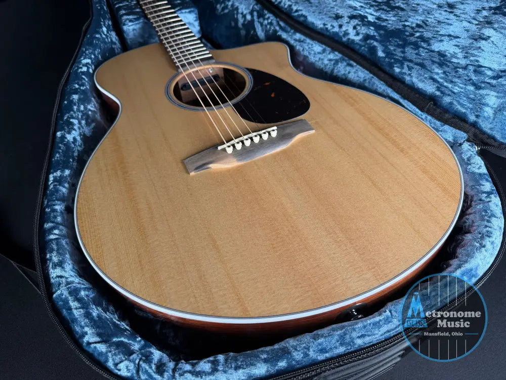 Martin SC-13E Modern w/Soft Case Natural - Metronome Music Inc.