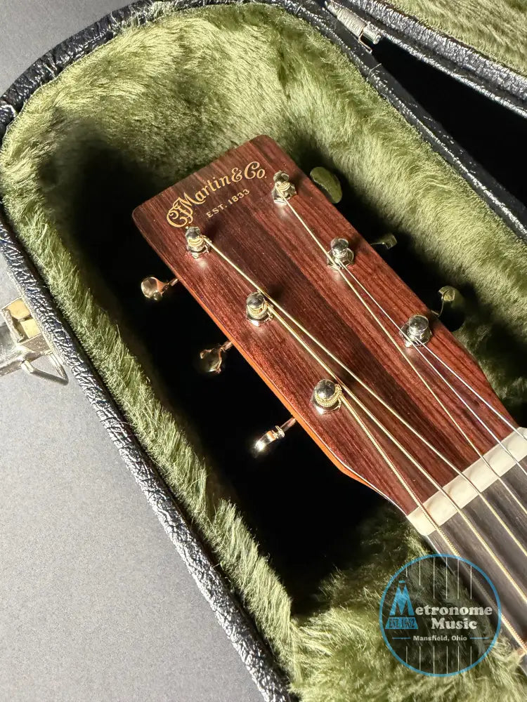 Martin Super D-18 w/Hard Case - Natural (2026) - Metronome Music Inc.