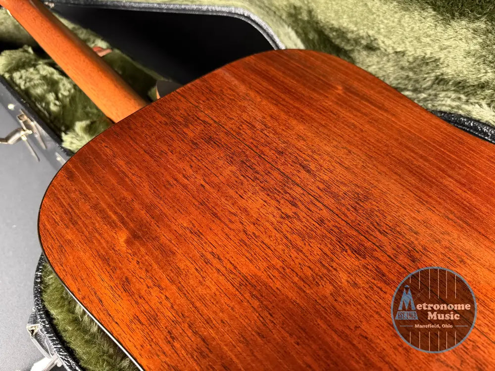 Martin Super D-18 w/Hard Case - Natural (2026) - Metronome Music Inc.