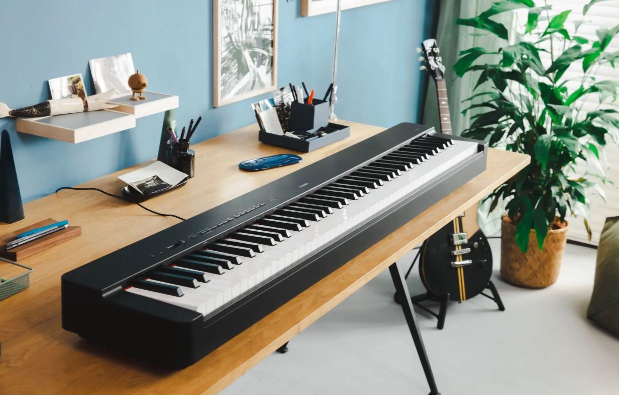 Yamaha P-225, 88-Key Portable Digital Piano | Metronome Music Inc.