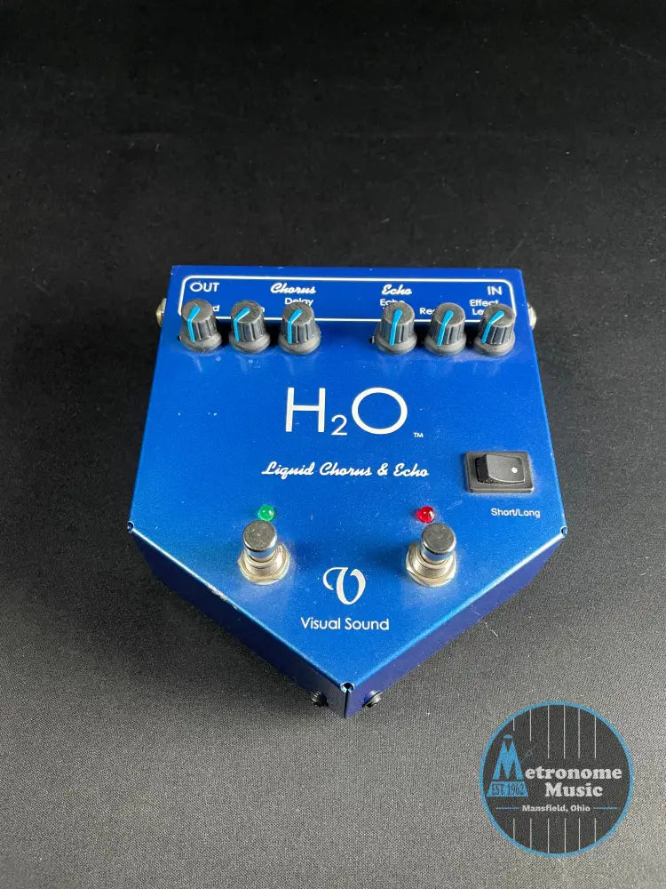 Visual Sound H2O Chorus and Echo - Metronome Music Inc.