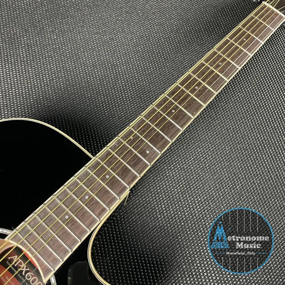 Yamaha APX600 Thinline Acoustic- Black - Metronome Music Inc.