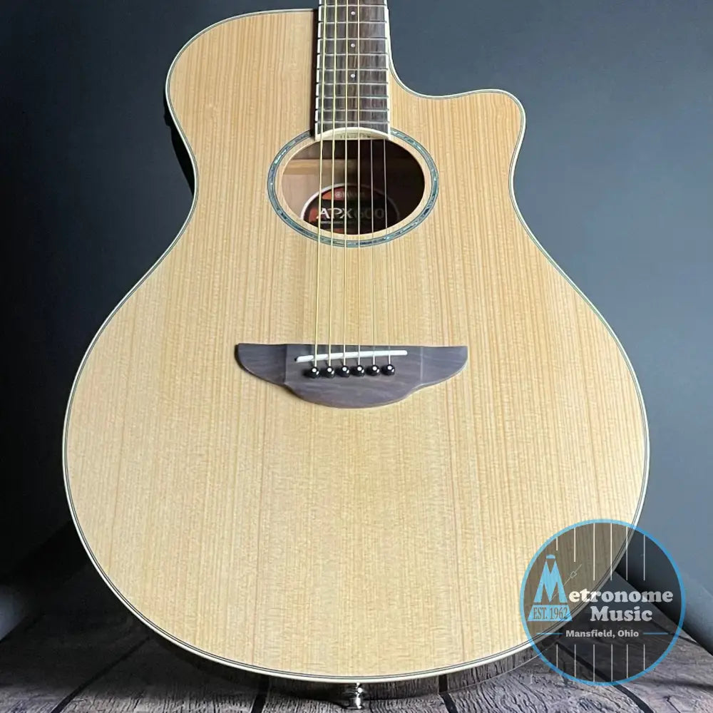 Yamaha APX600 Thinline Acoustic- Natural - Metronome Music Inc.