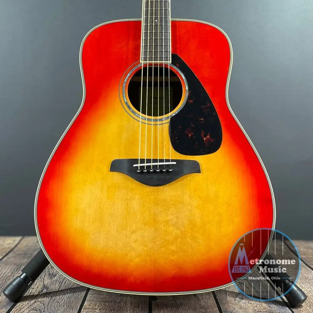 Yamaha FG830 Autumn Burst Solid Top Acoustic Guitar