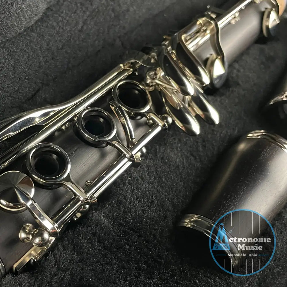 Yamaha YCL-450N Intermediate Clarinet & Case, Nickel Keys - Metronome Music Inc.