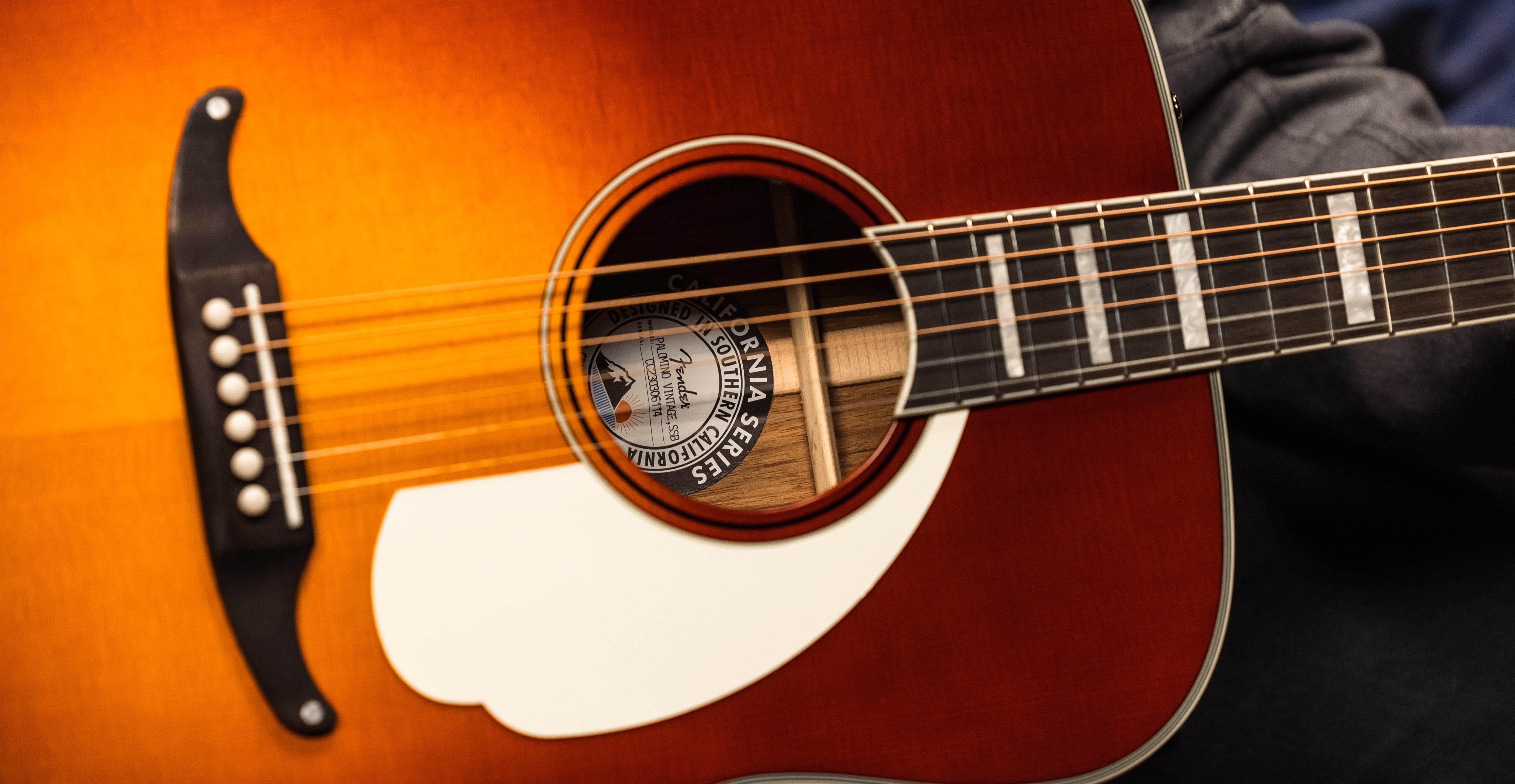 Fender Acoustic Guitars