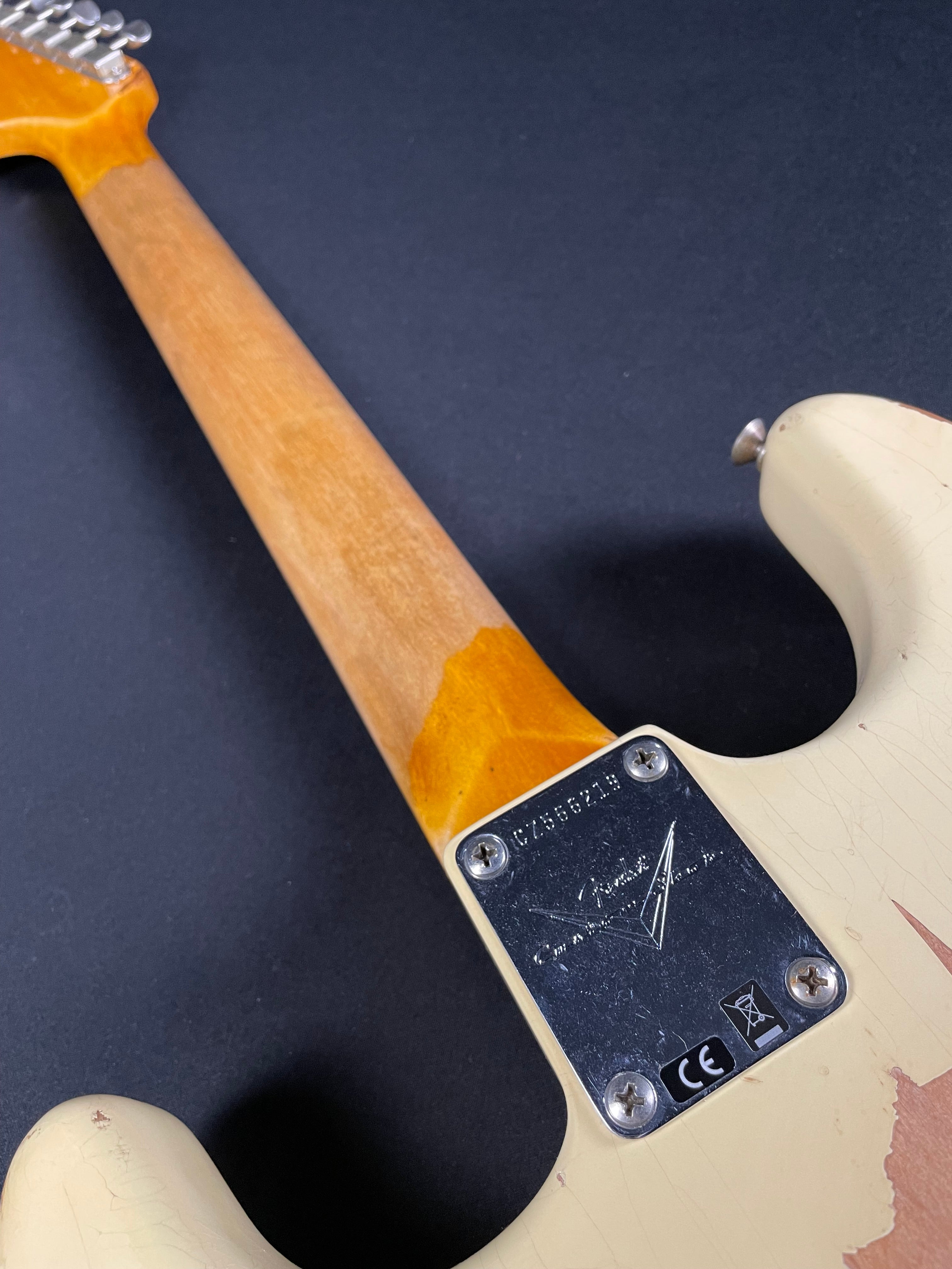 Fender Custom Shop 1967 Stratocaster Heavy Relic - Aged Vintage White