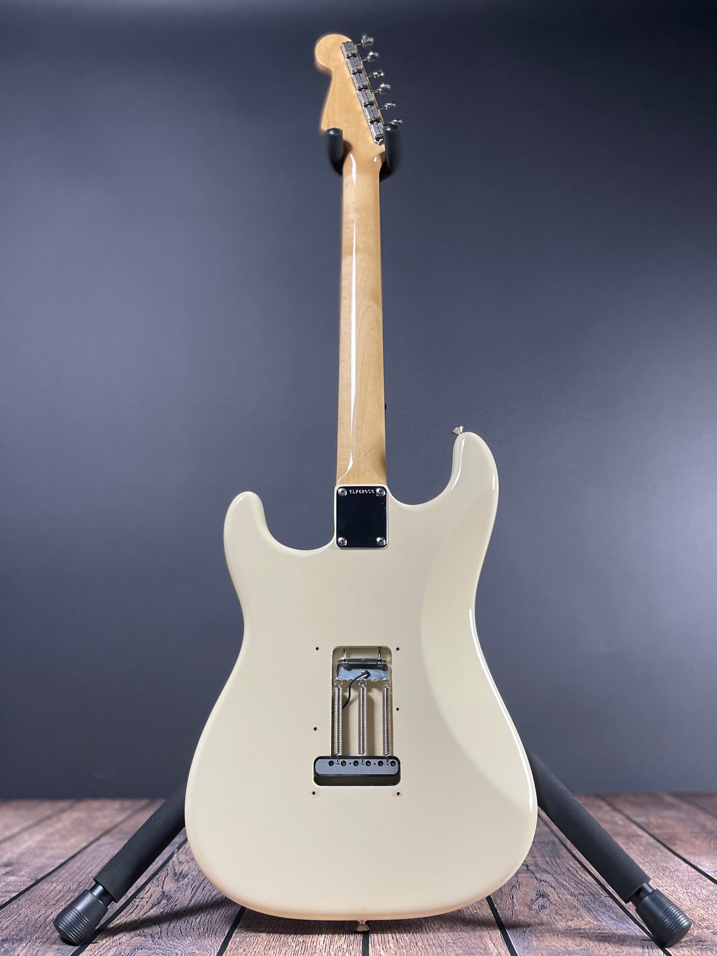 Fender American Original '60s Stratocaster, Rosewood - Olympic White (2017) - Metronome Music Inc.