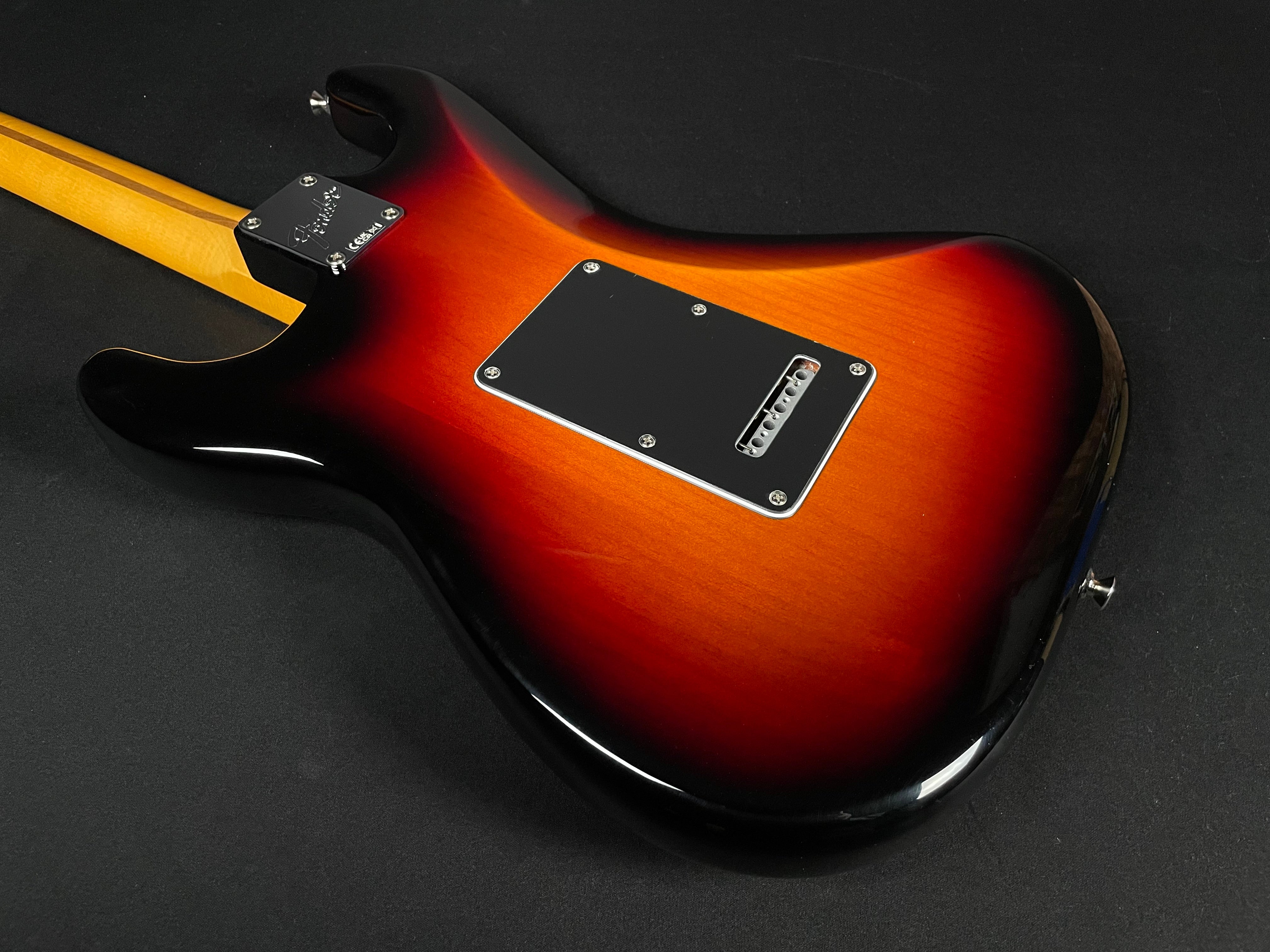 Fender American Professional Classic Stratocaster - 3-Color Sunburst