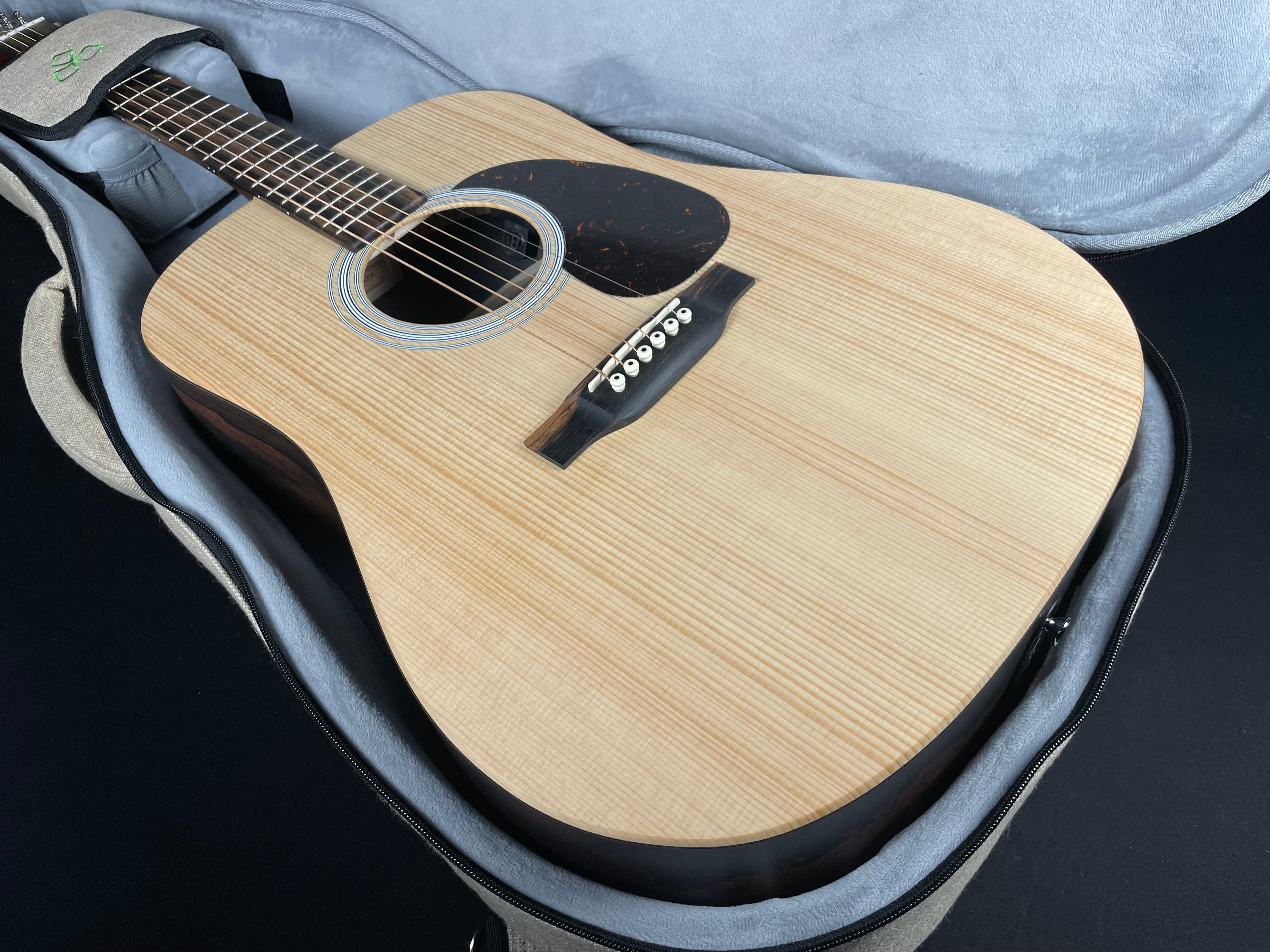 Martin D-X2E Billy Strings w/Soft Case - Natural (2025)