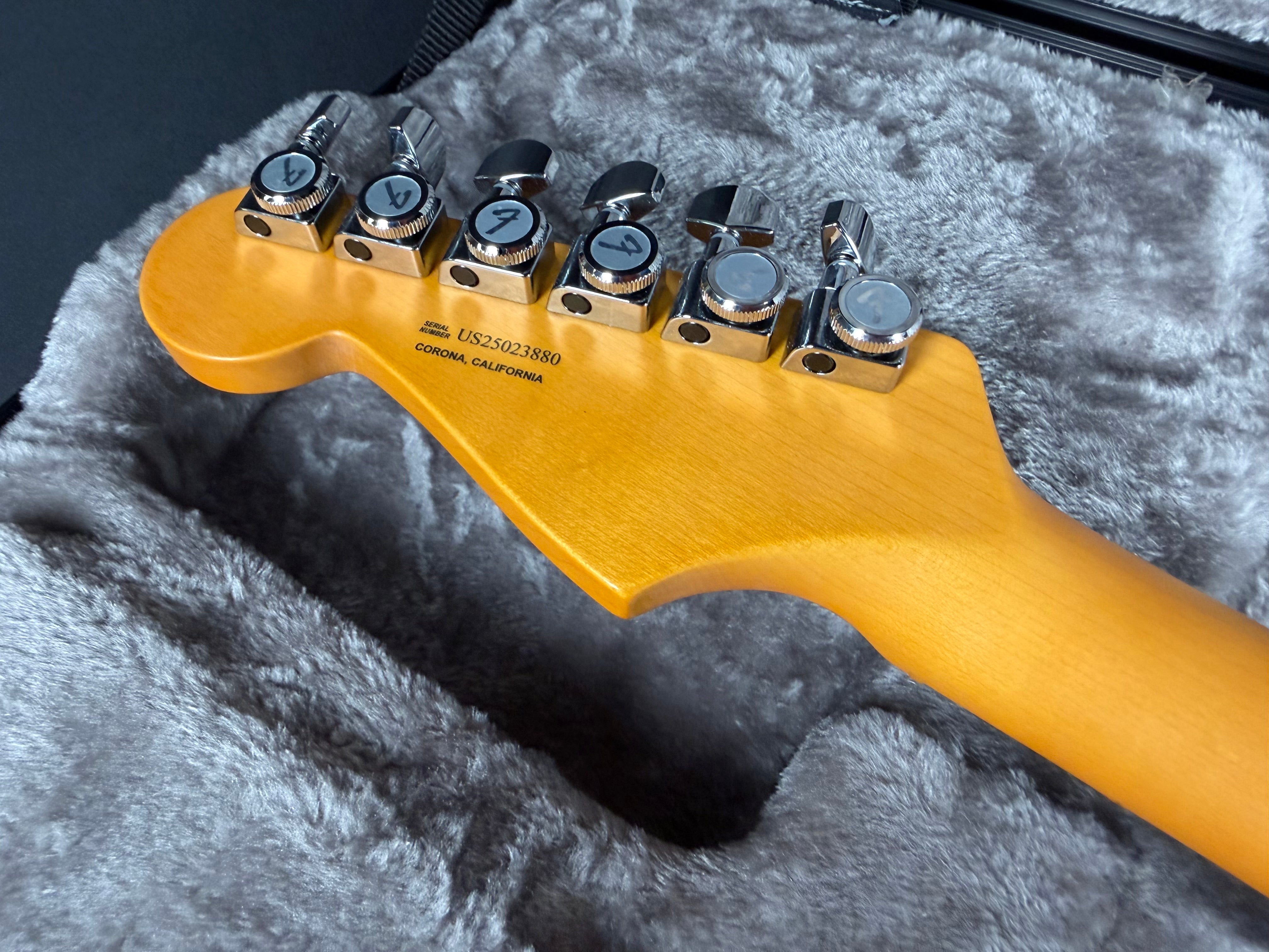 Fender American Ultra II Stratocaster HSS, Maple- Solar Flare (2025)
