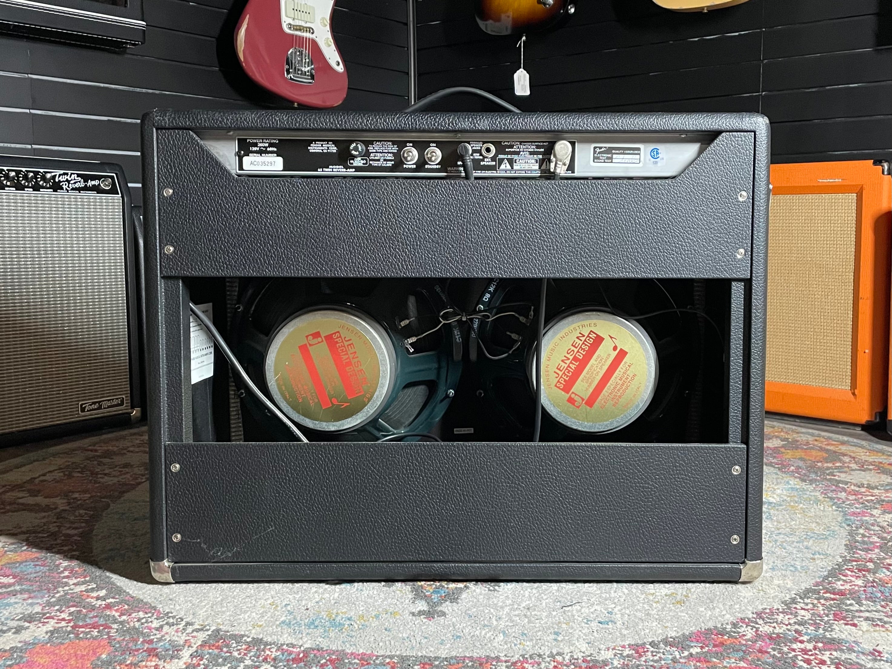 Fender '65 Twin Reverb 85-Watt Reissue (2002) - Metronome Music Inc.
