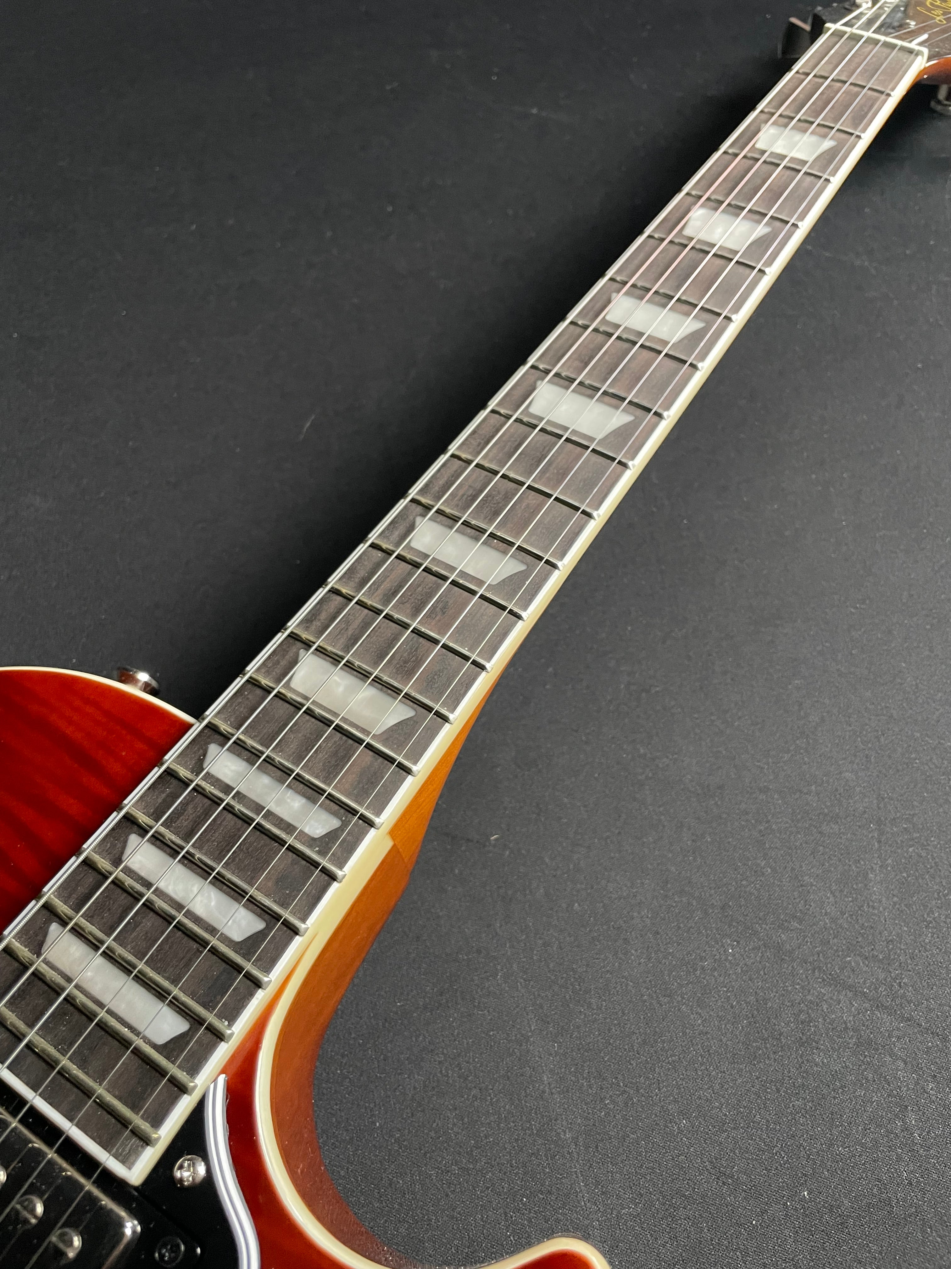 Epiphone Les Paul Modern Figured w/Gig Bag - Iced Tea Fade (2021) - Metronome Music Inc.