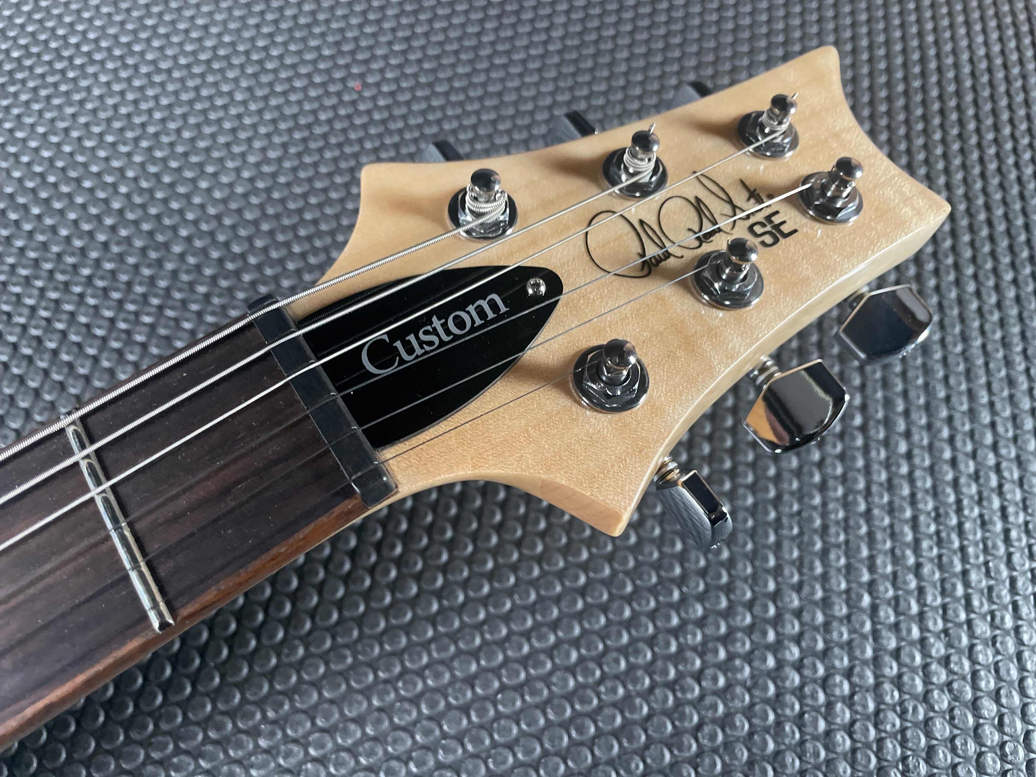 PRS SE 