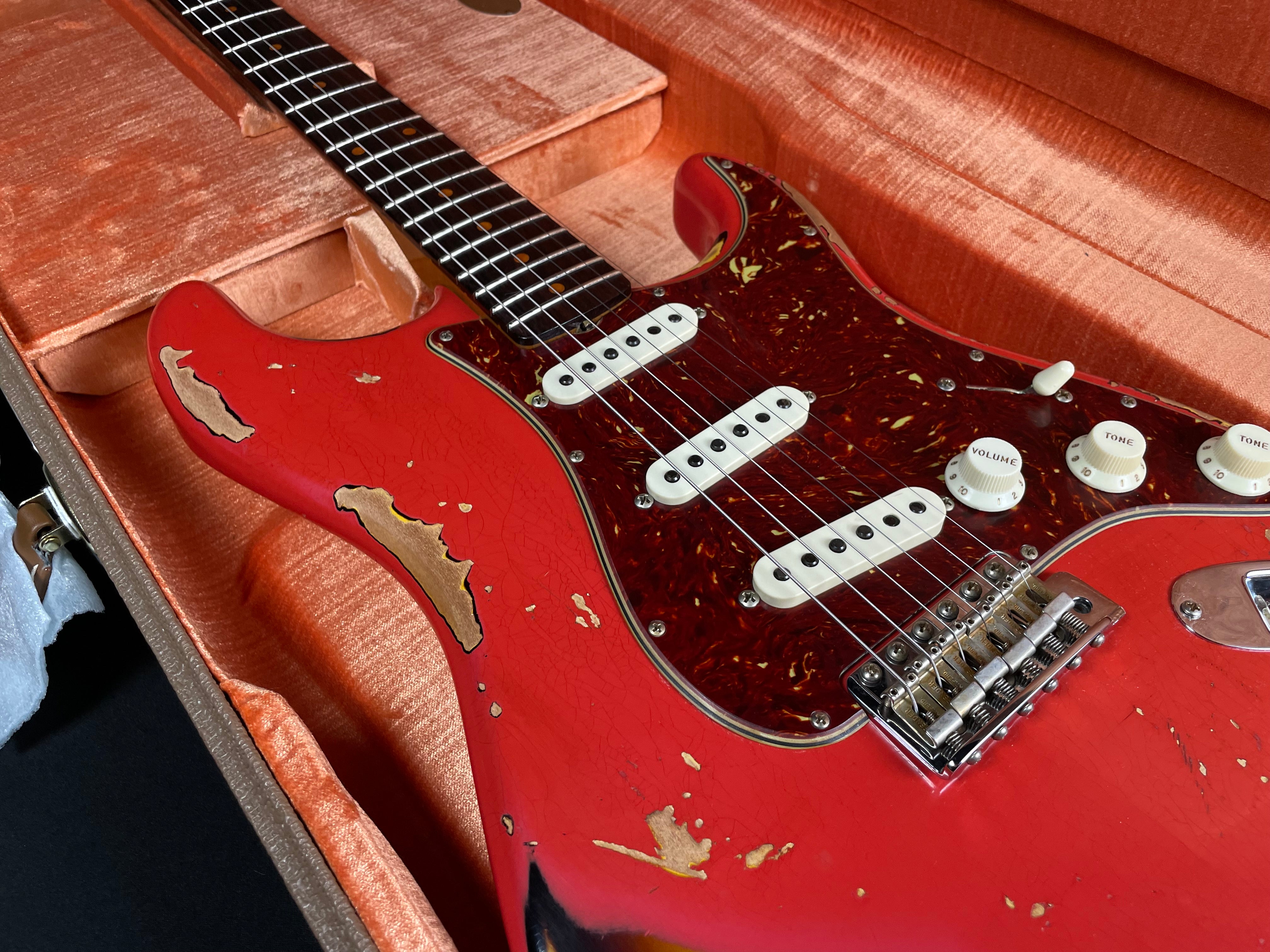 Fender Custom Shop Limited Edition '61 Stratocaster Heavy Relic- Aged Fiesta Red over 3TSB