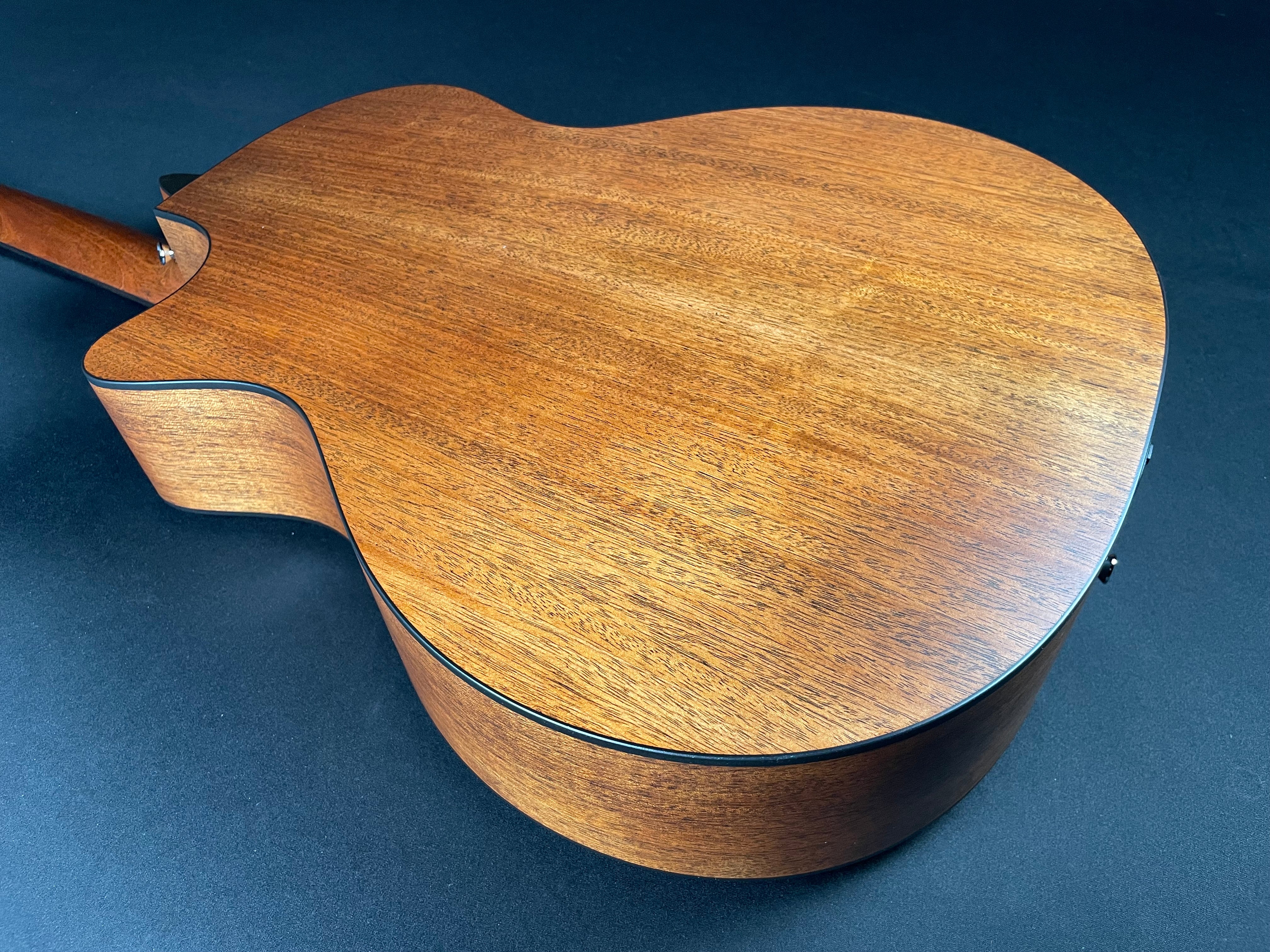 Martin GPC-16E Mahogany w/Hardshell Case - Natural (2025)