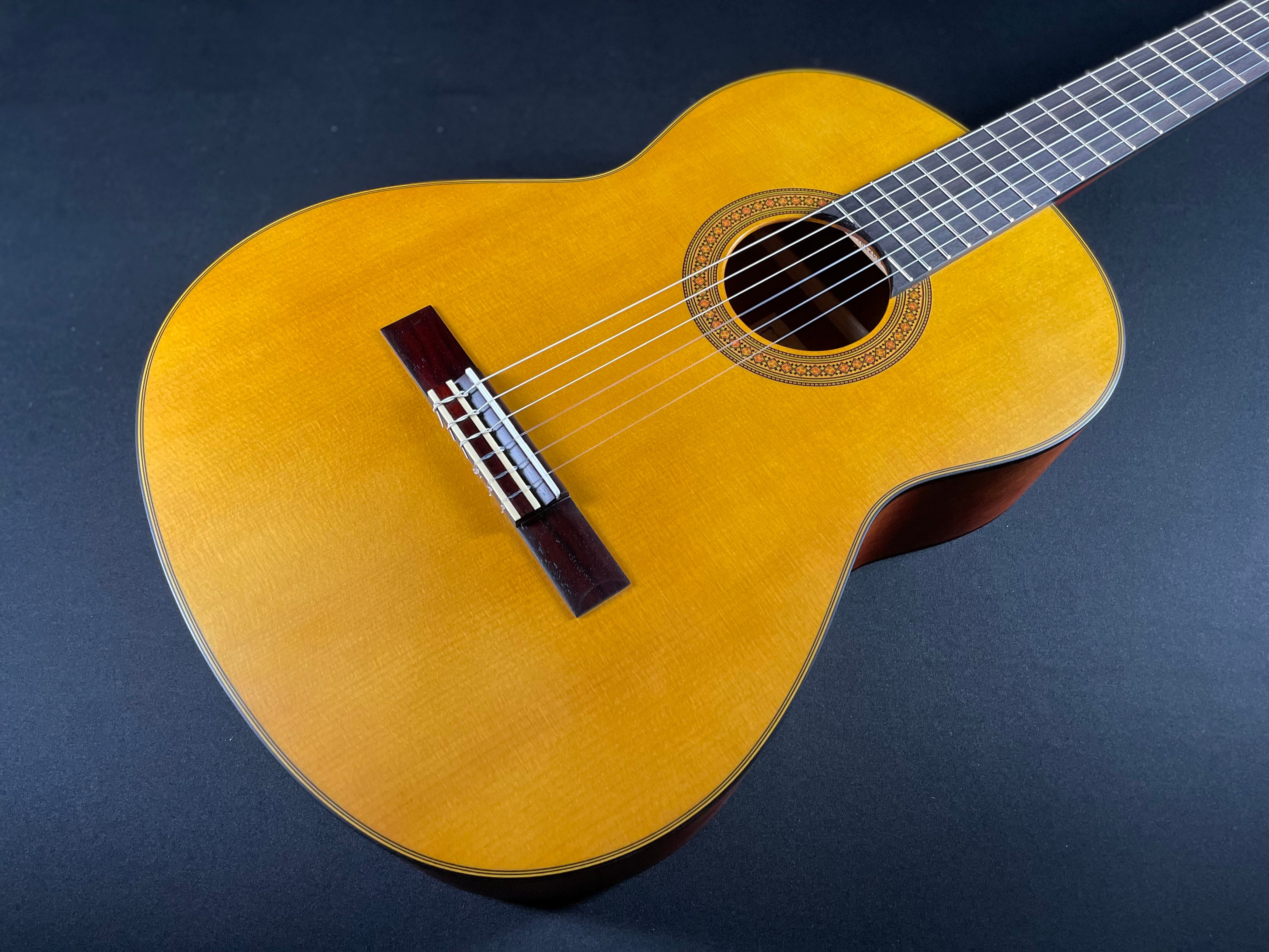 Yamaha CG122MCH Cedar Top Classical Guitar