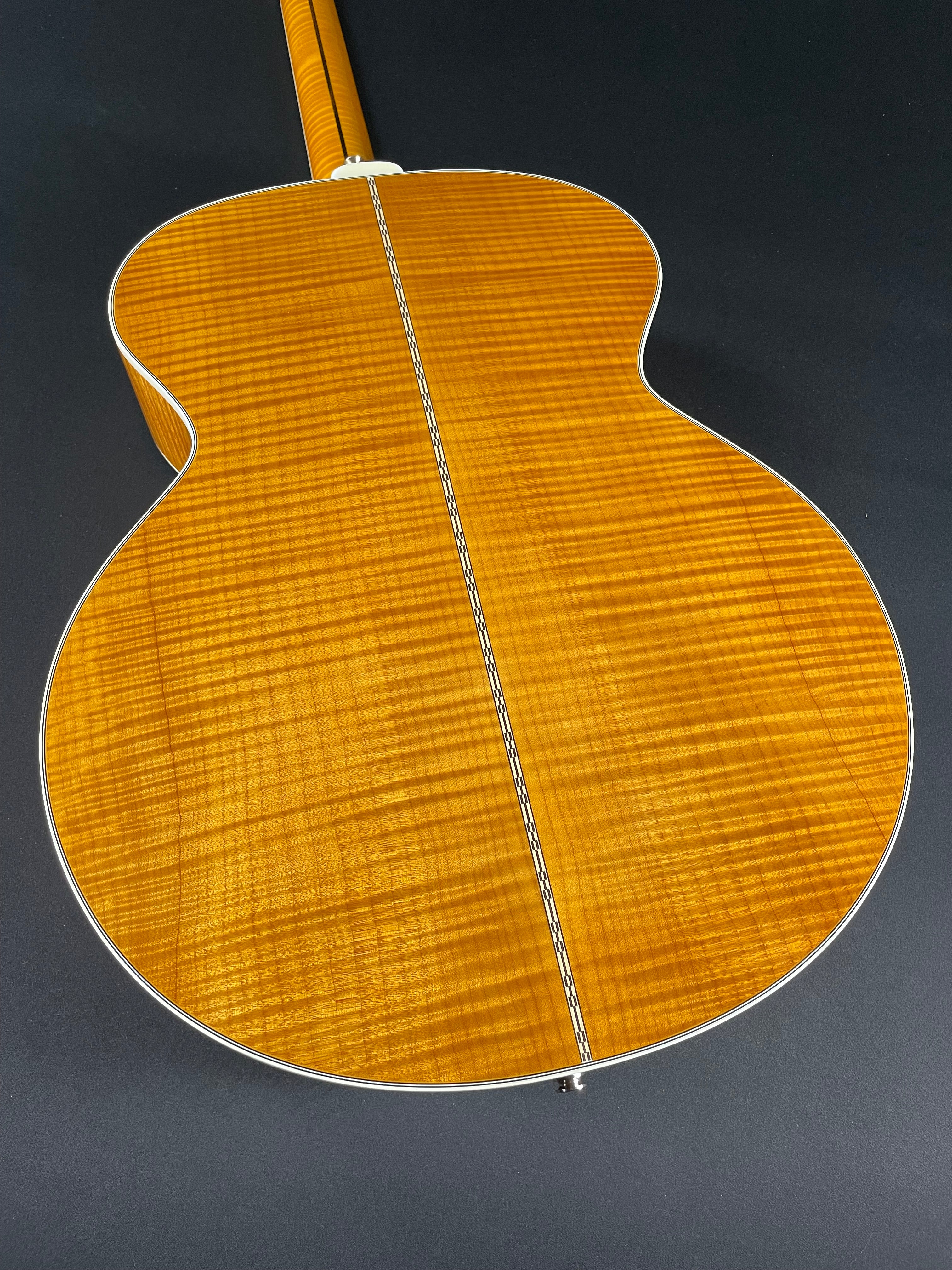 Blueridge BG-2500 Historic Series Super Jumbo Acoustic Guitar (2016) - Metronome Music Inc.