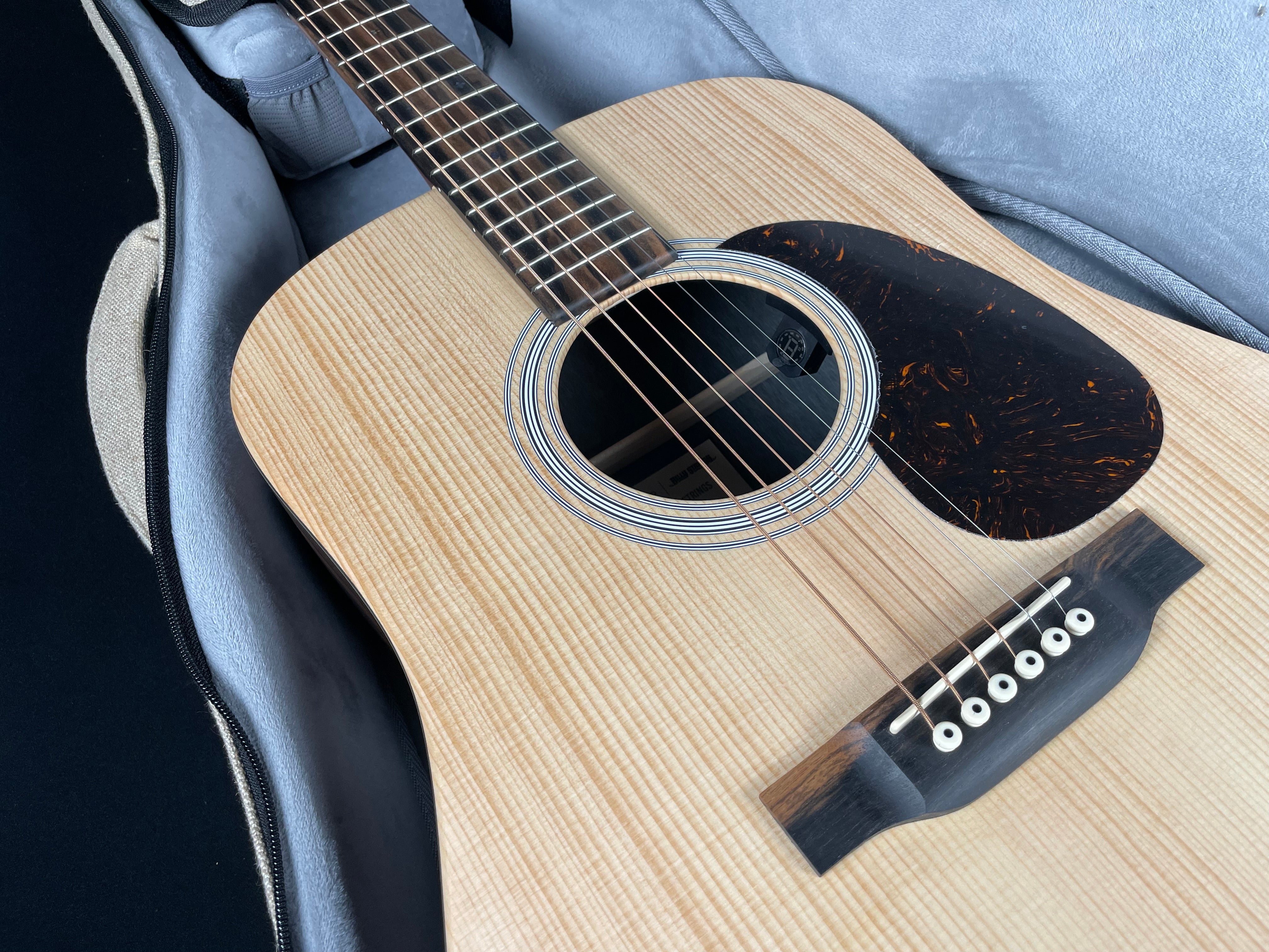 Martin D-X2E Billy Strings w/Soft Case - Natural (2025)