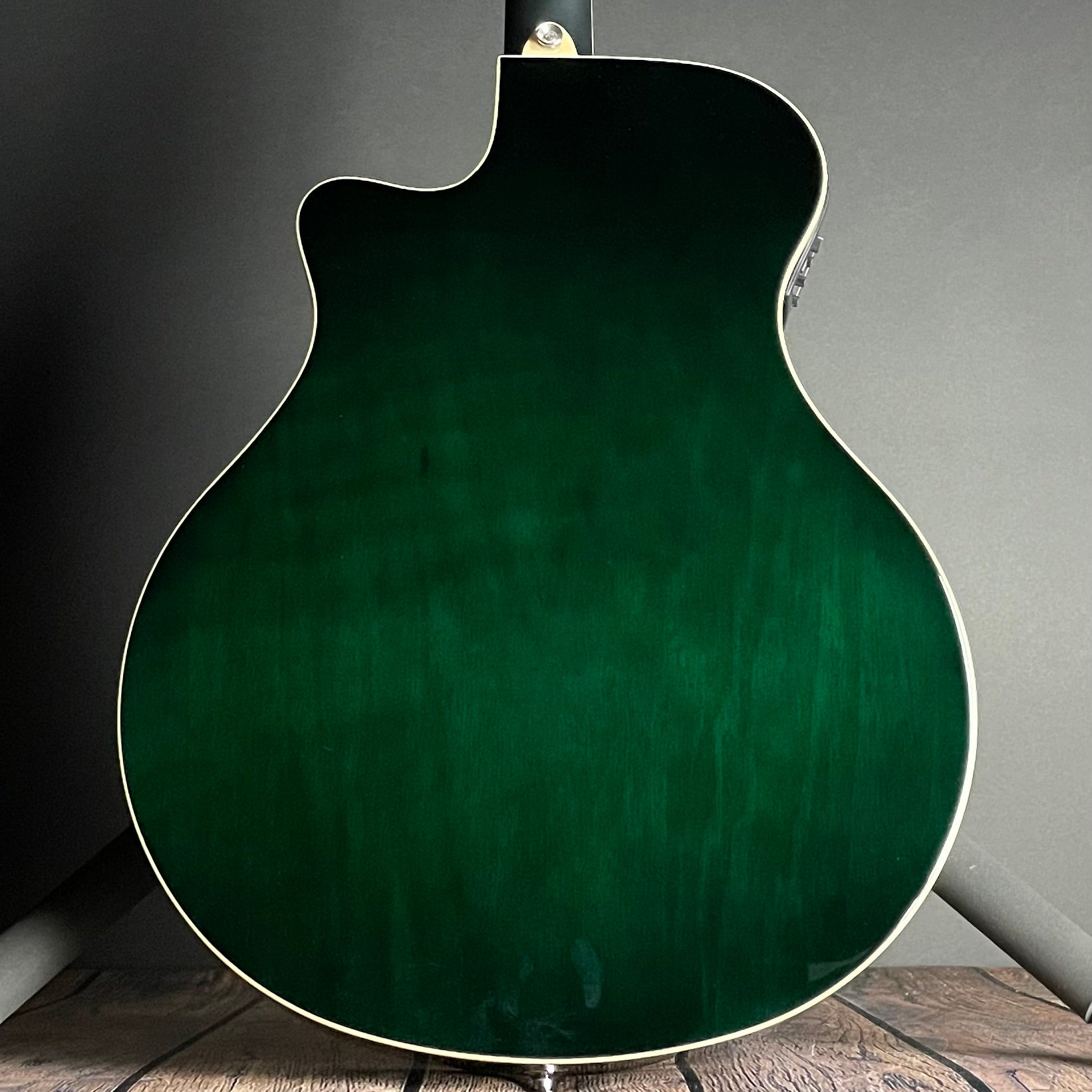 Yamaha APX600 Thinline Acoustic- Oriental Blue Burst | Metronome