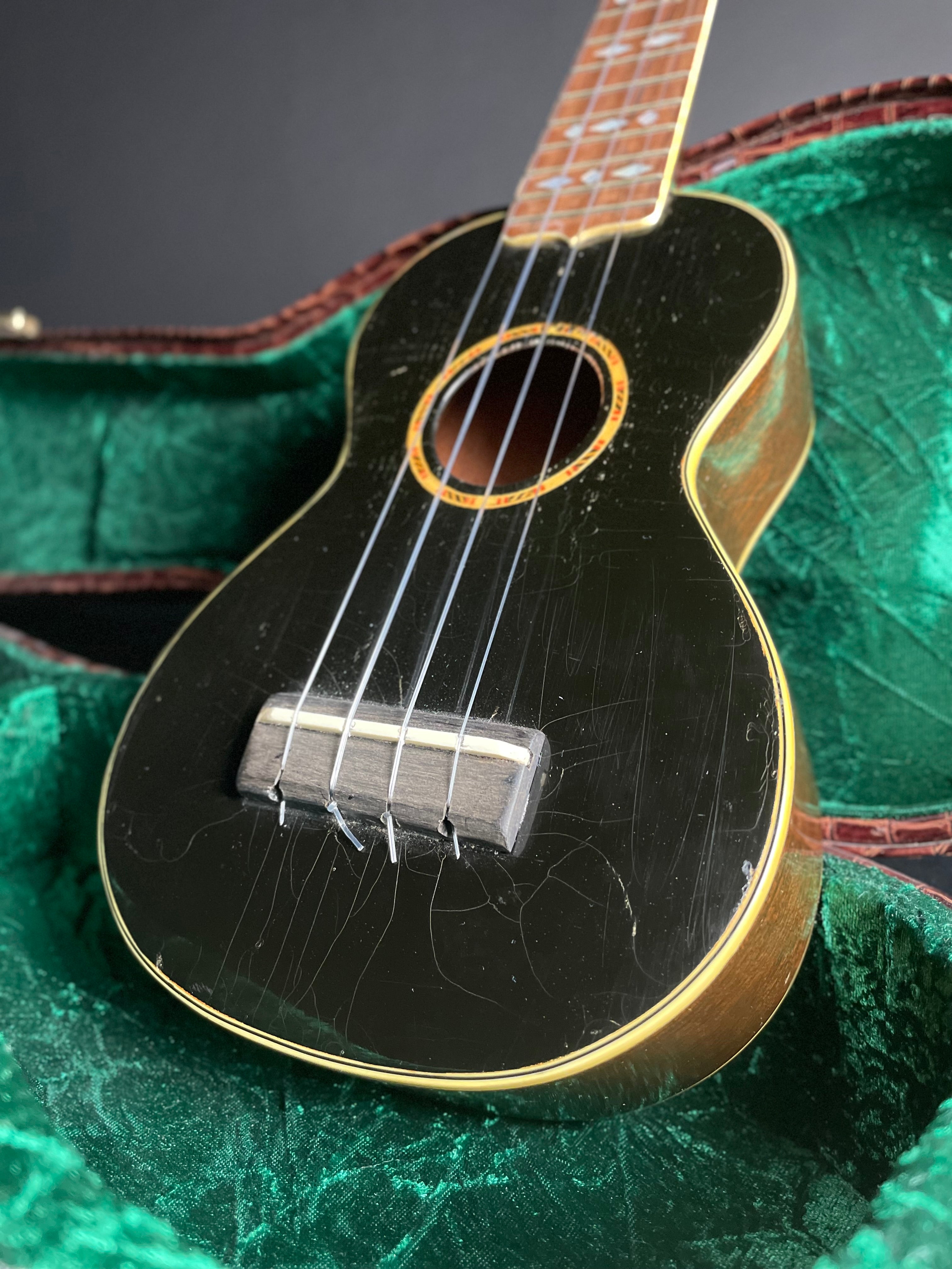 Gibson Soprano Uke Style 3 w/HSC (1950s)