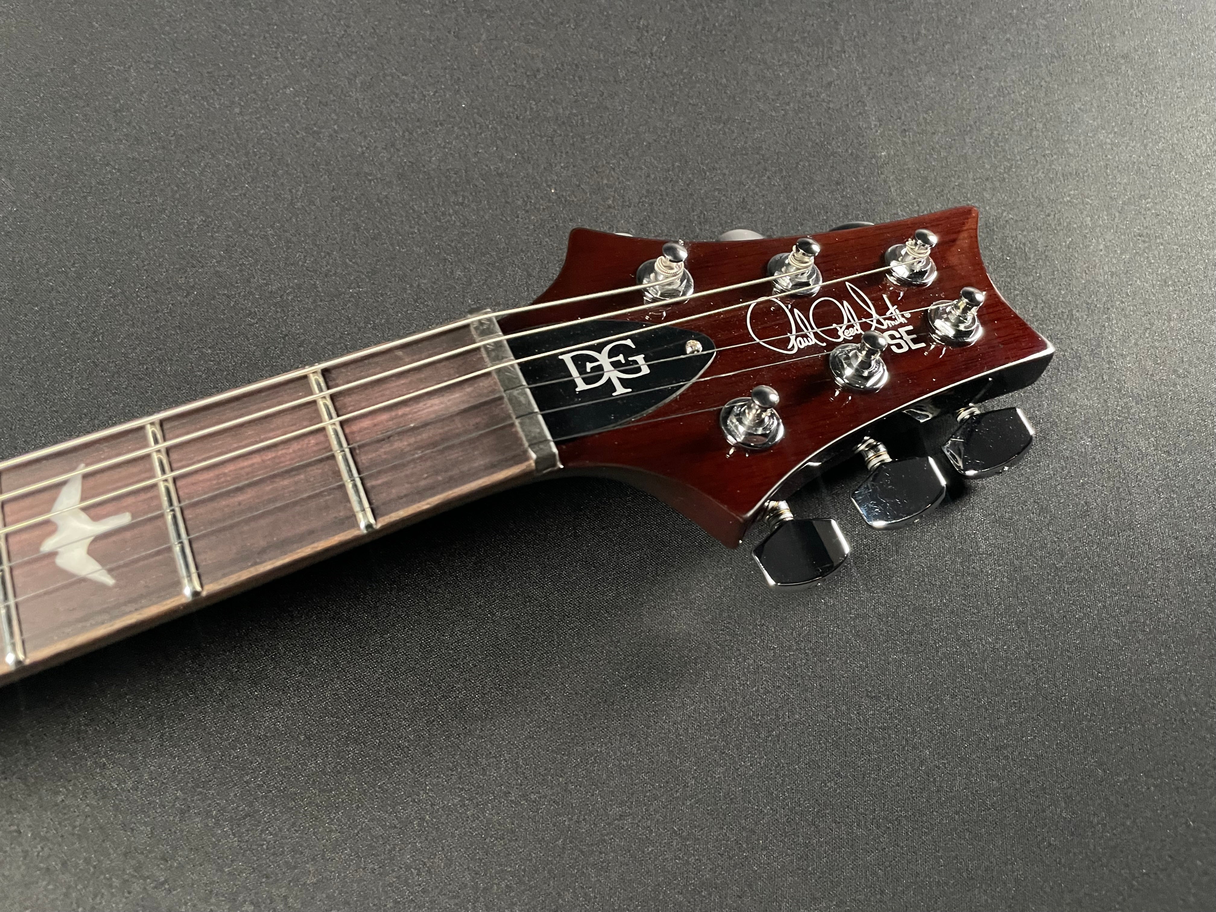 PRS SE DGT w/Gig Bag - McCarty Tobacco Sunburst