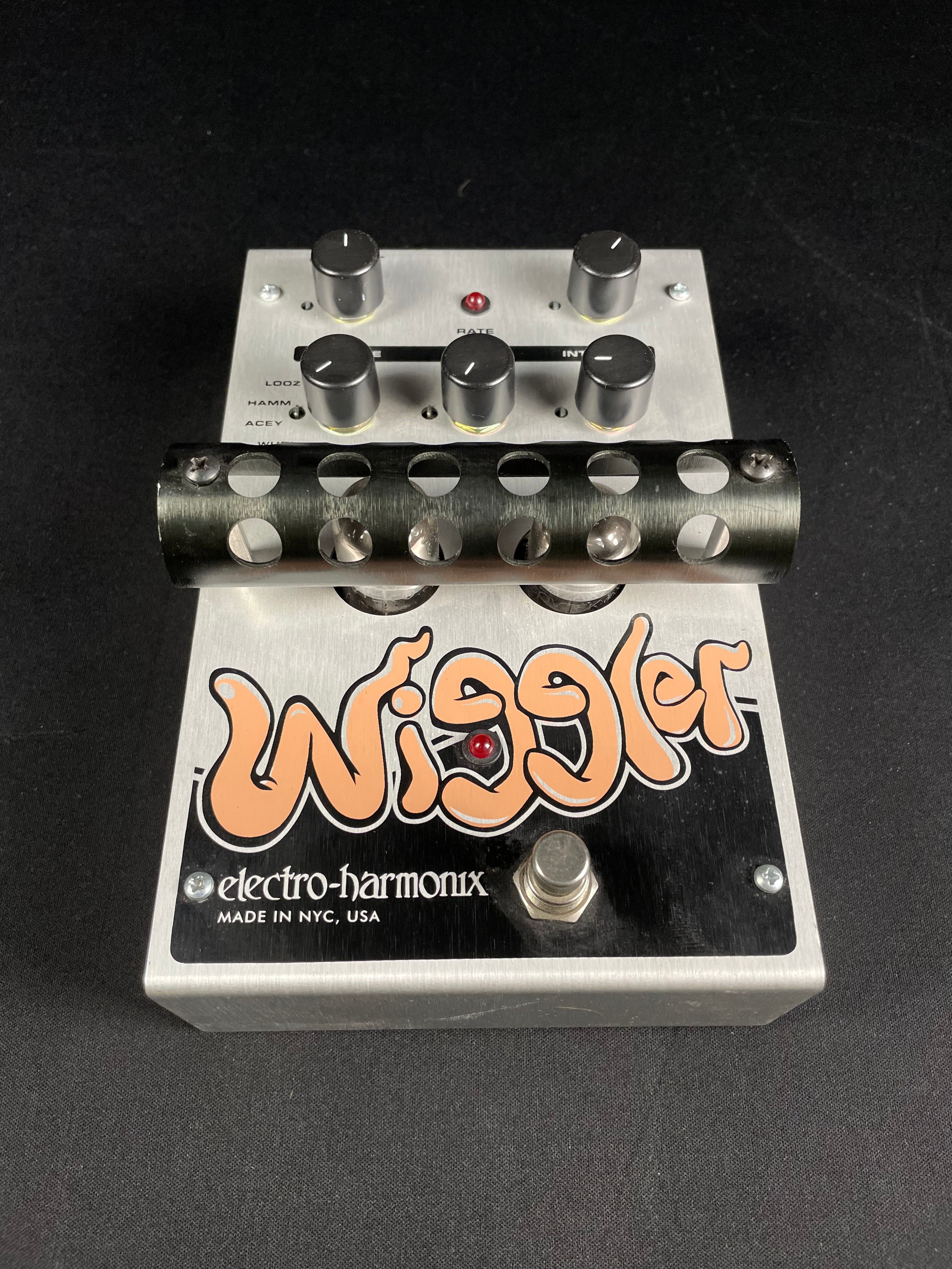 Electro-Harmonix Wiggler Tube Vibrato / Tremolo
