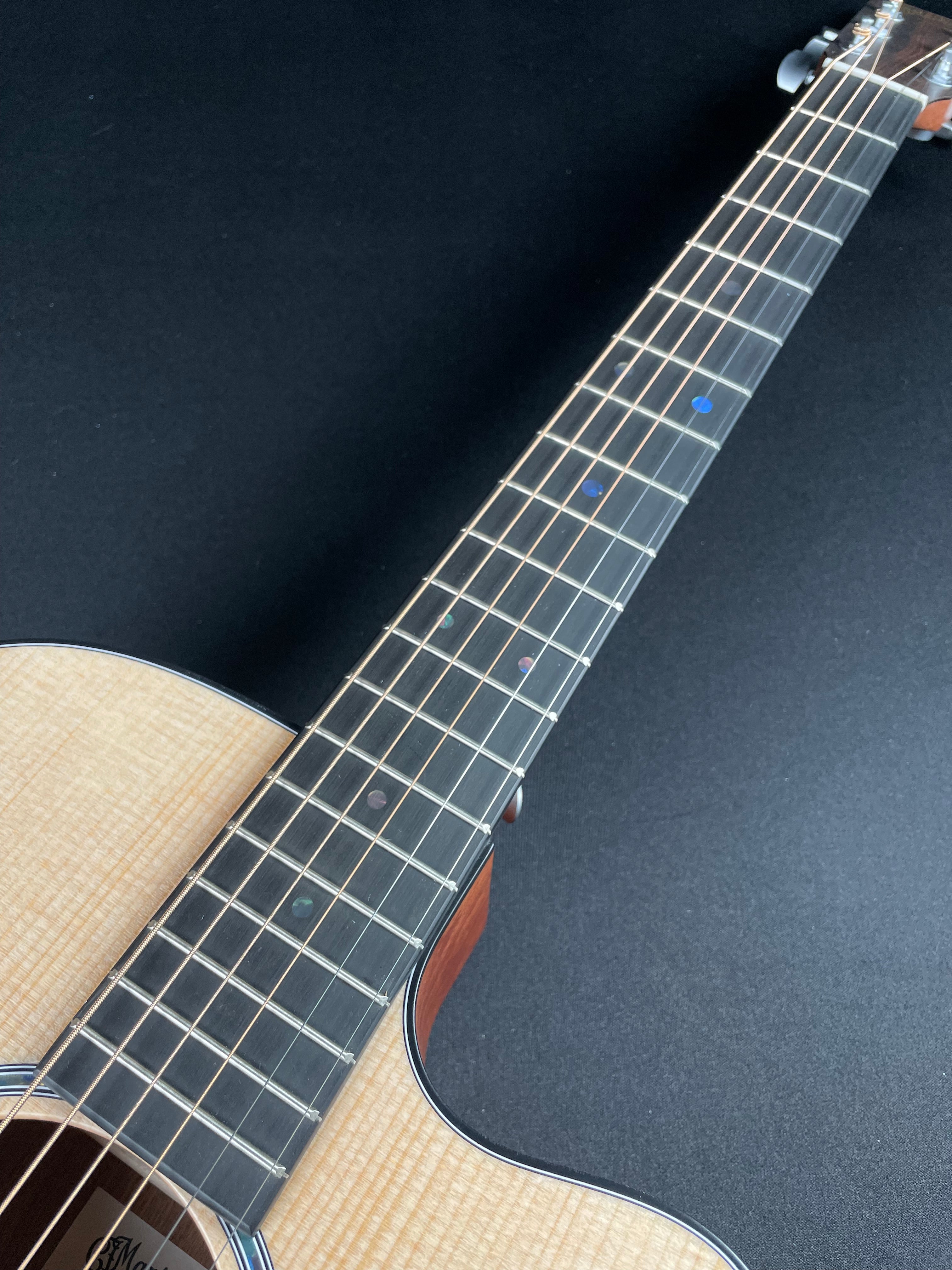 Martin Junior Series 000C Jr E w/Soft Case