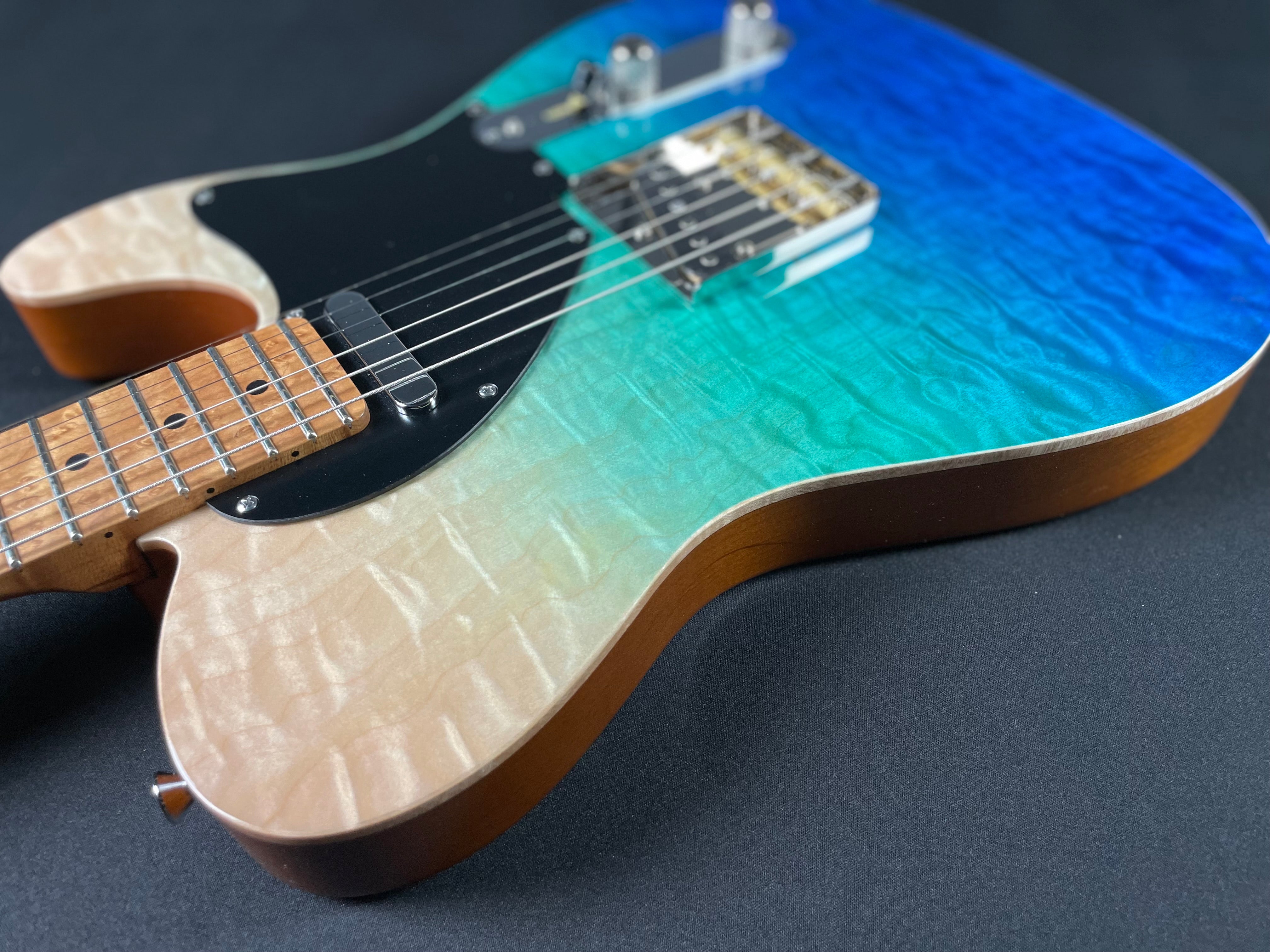 LsL Instruments T-Bone Deluxe Quilt Top, Birdseye Maple - Laguna Blue Gradient