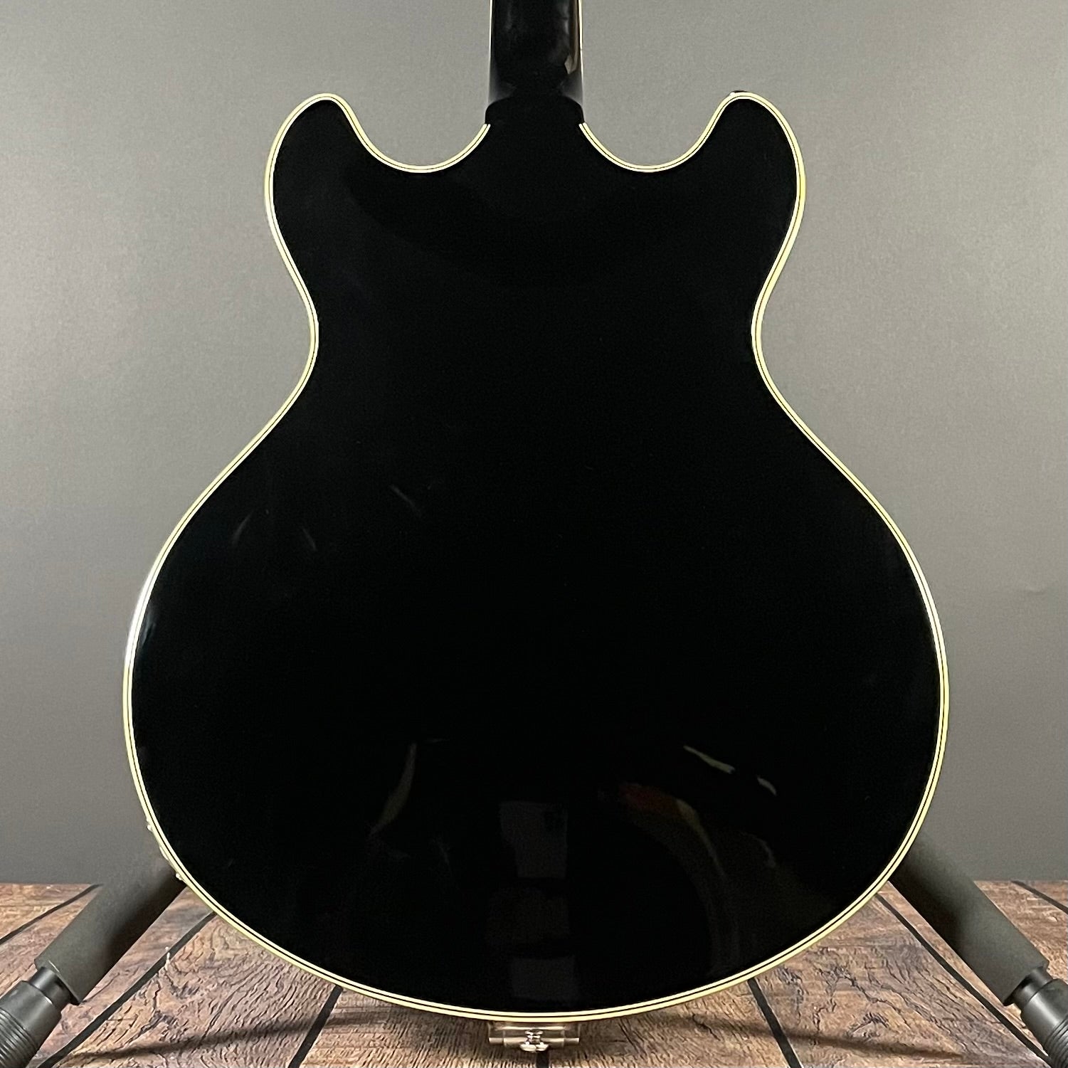 Schecter Diamond Series Corsair w/HSC - Gloss Black (2021) - Metronome Music Inc.