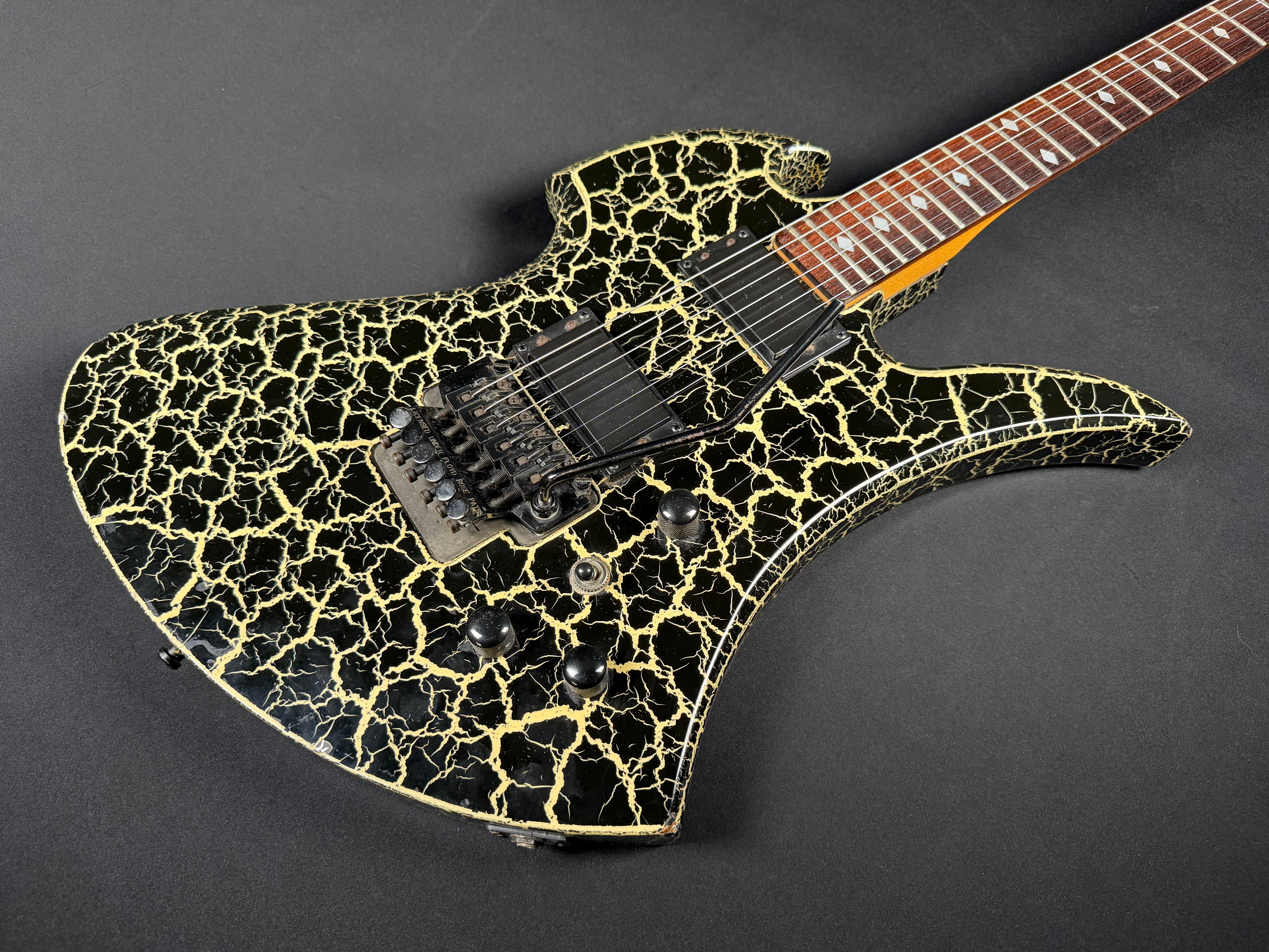B.C. Rich NJ Series Mockingbird Crackle (1988-1991)