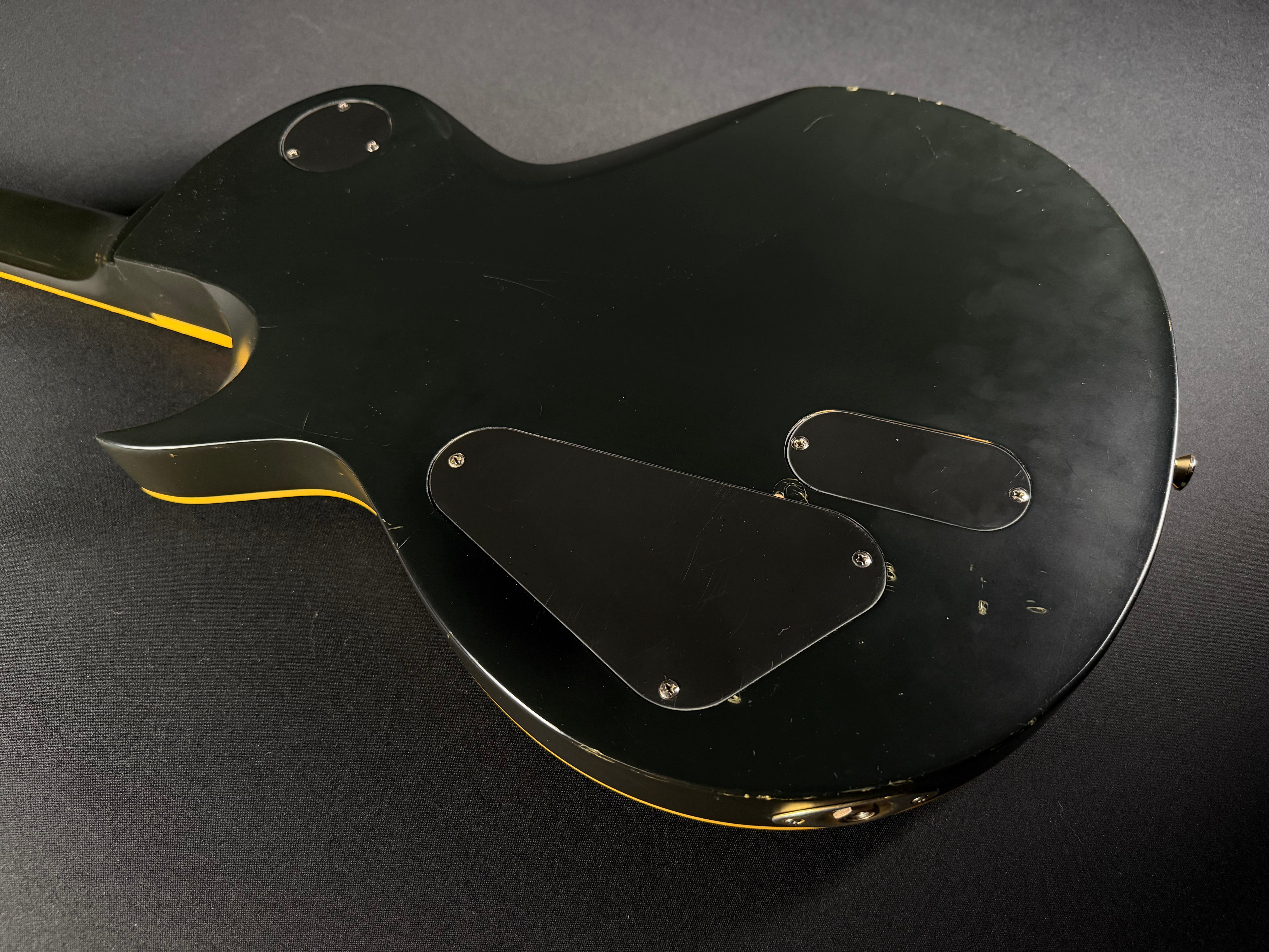 ESP LTD EC-1000 - Vintage Black (2013) - Metronome Music Inc.