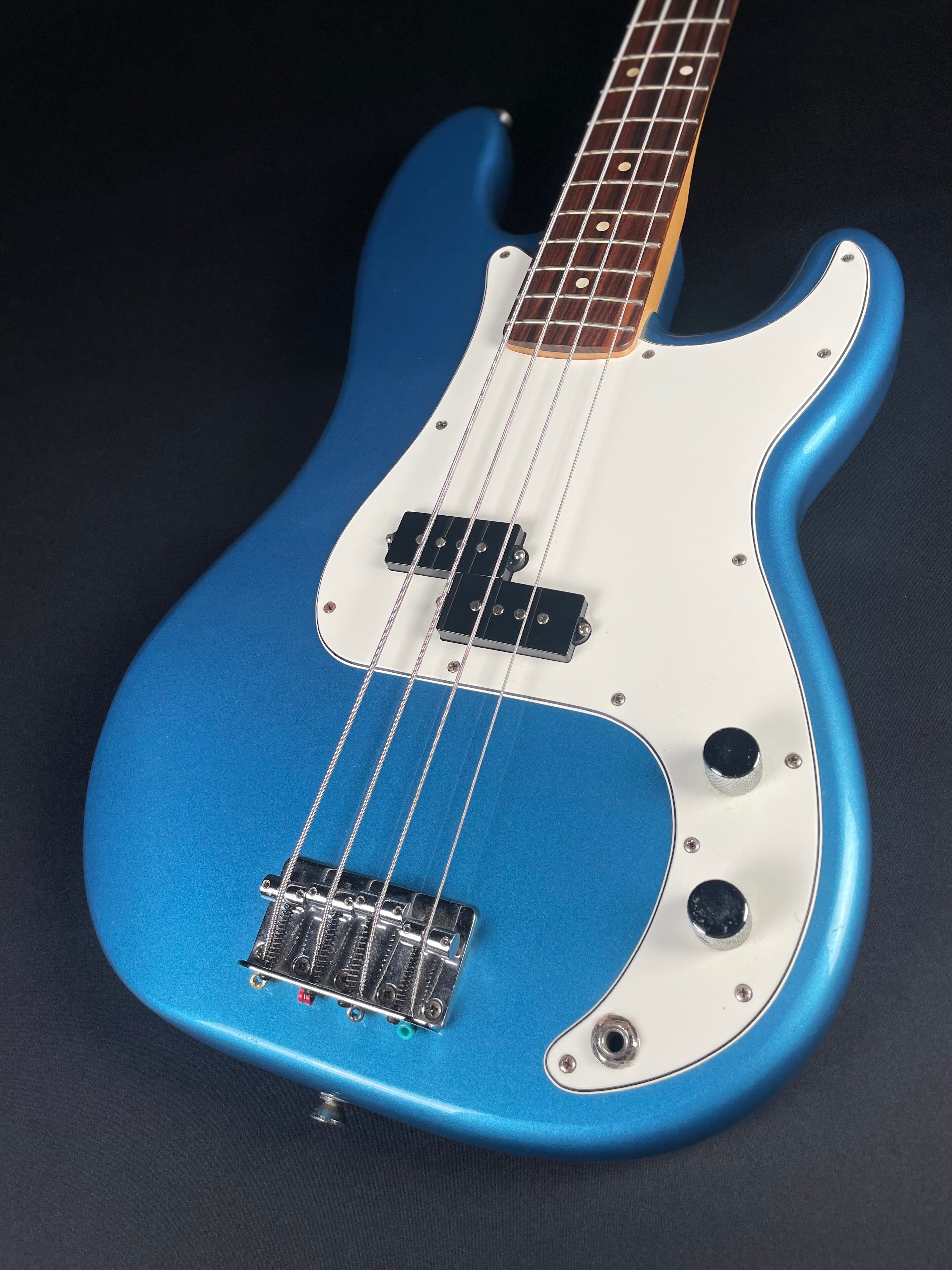 Fender Standard Precision Bass, MIM - Lake Placid Blue (2018)
