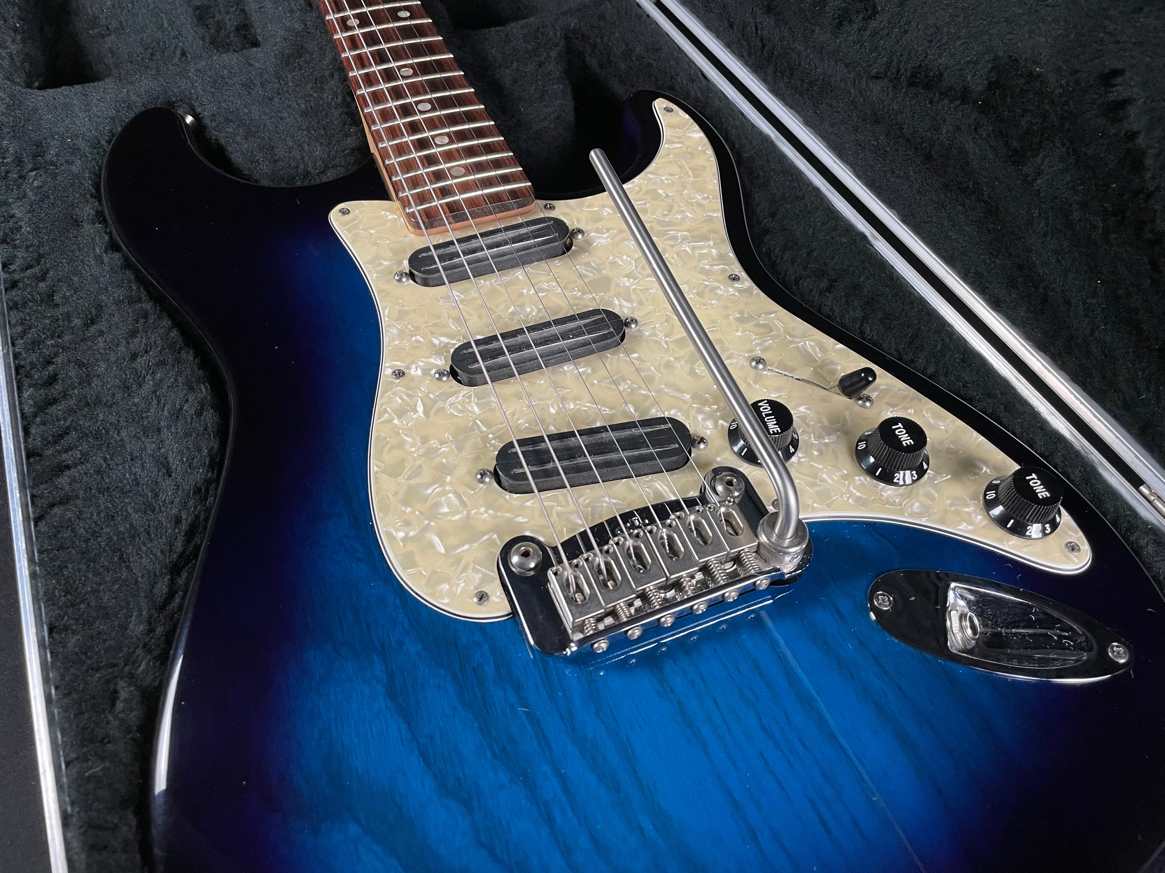 Fullerton USA Deluxe Legacy with Rosewood Fretboard - Blue Burst