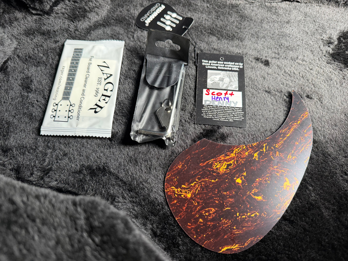 Zager ZAD900CE/AURA/N w/Hardshell Case - Natural (2024)