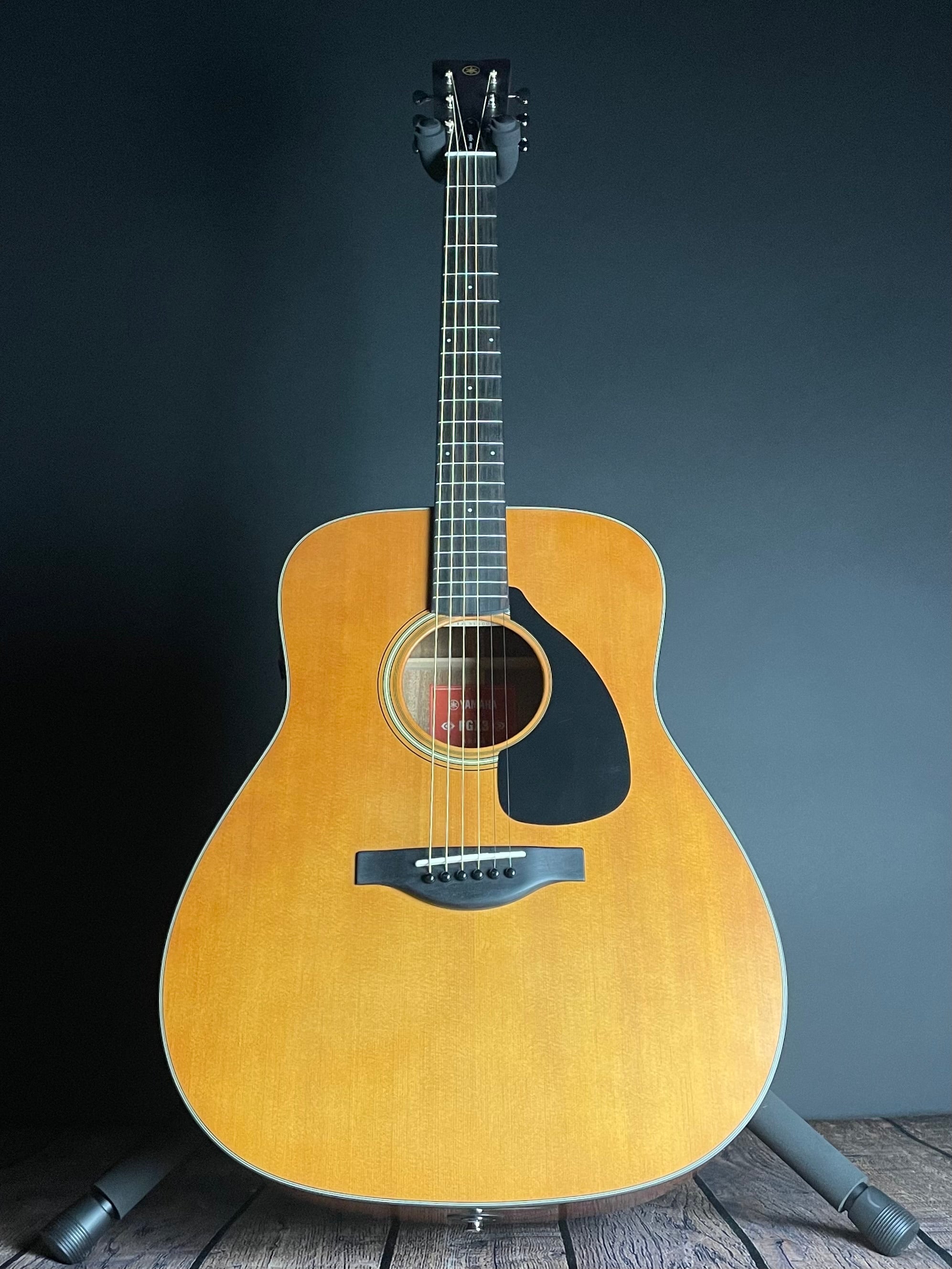 Yamaha FGX3 Red Label Dreadnought- Satin Natural (IJL311006) - Metronome Music Inc.