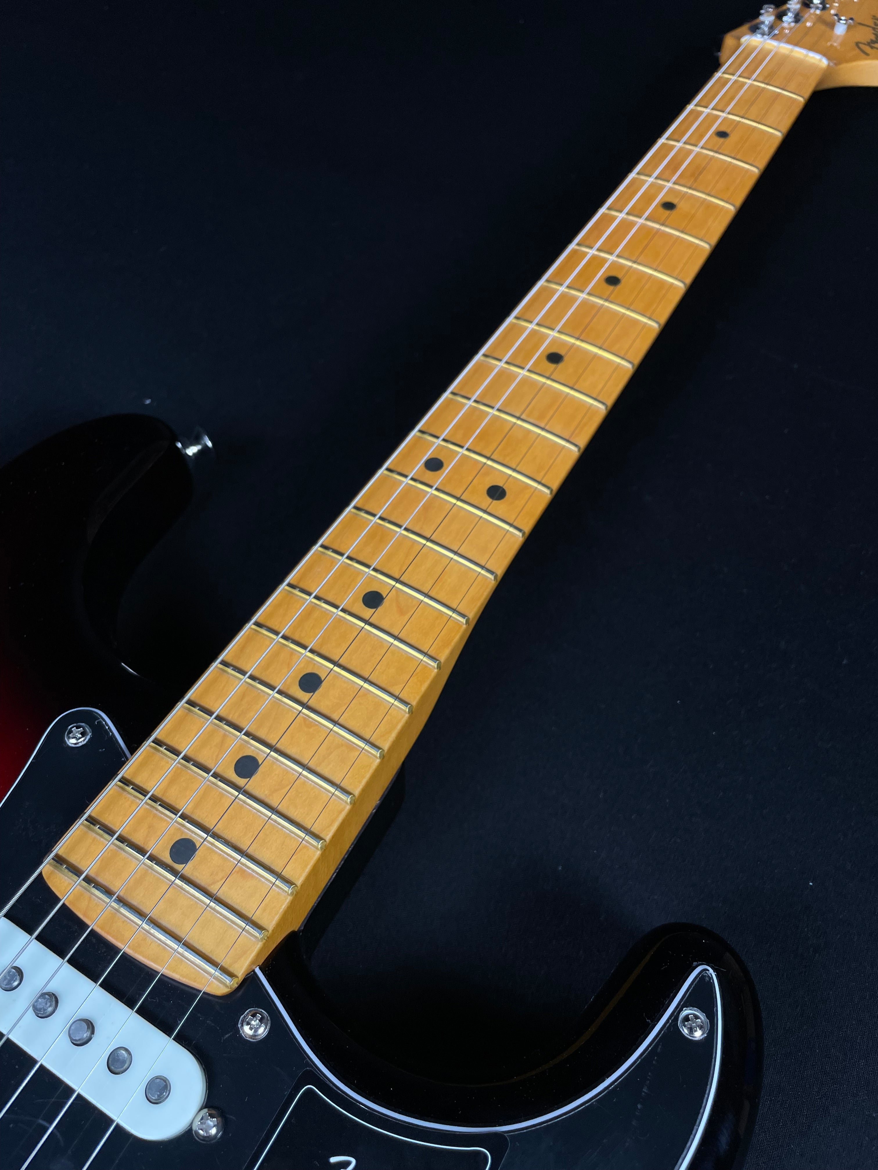 Fender American Professional Classic Stratocaster - 3-Color Sunburst