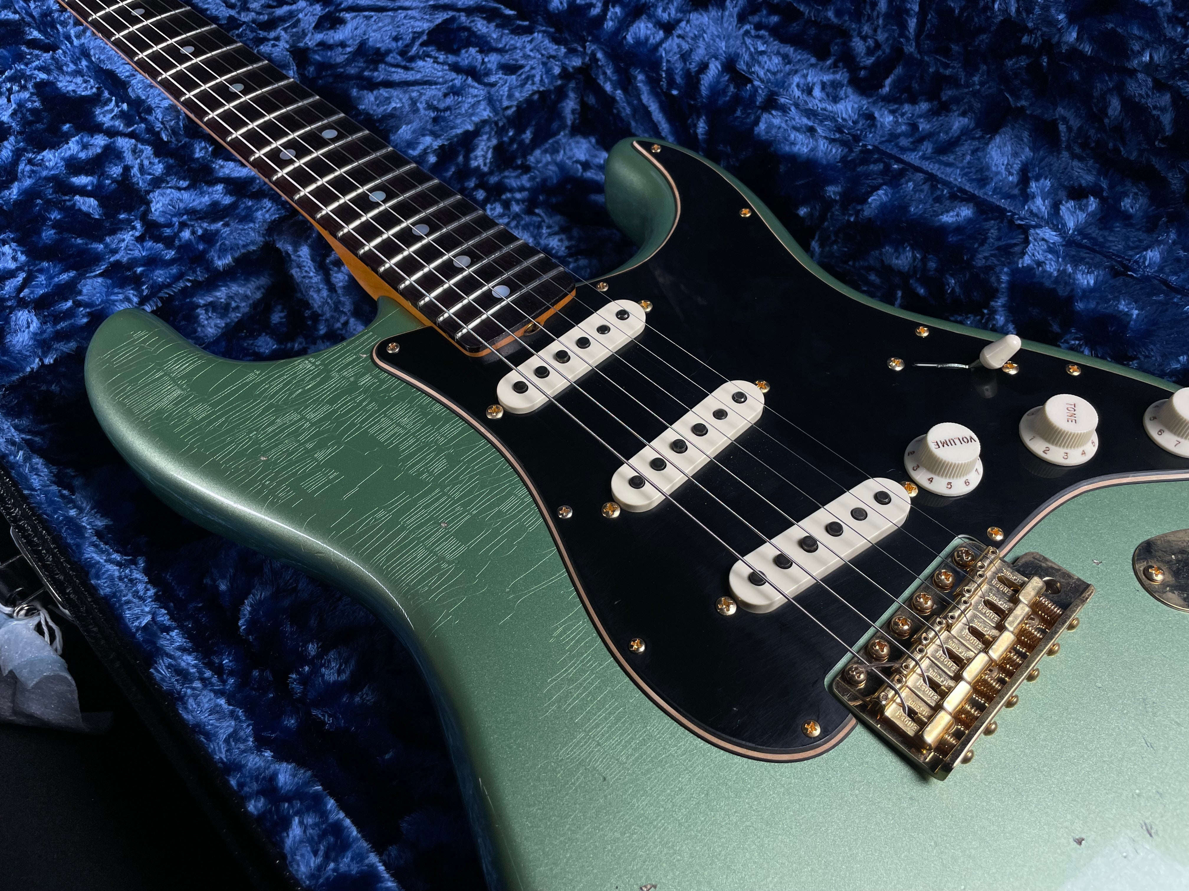 Fender Custom Shop LTD 1965 Dual-Mag Stratocaster - Aged Sage Green Metallic