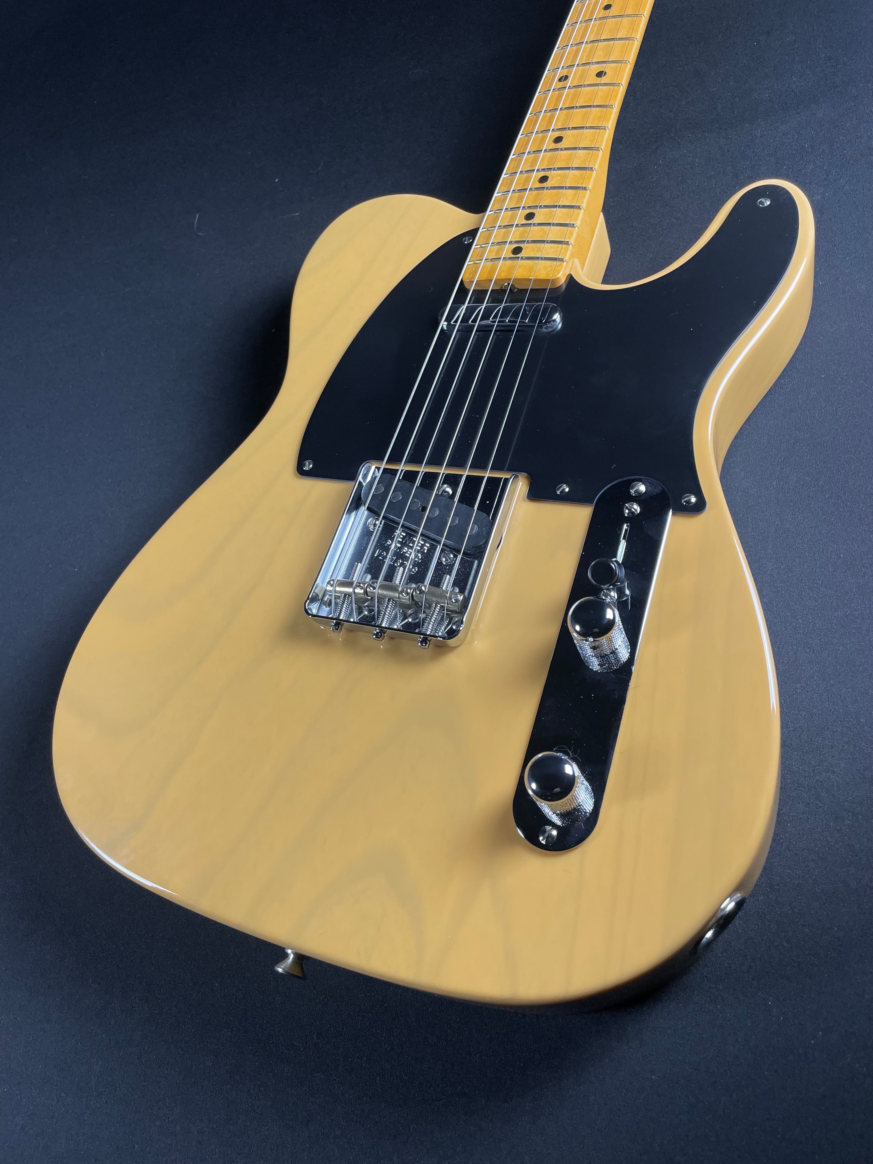 Fender American Vintage II 1951 Telecaster w/OHSC - Butterscotch Blonde (Used)